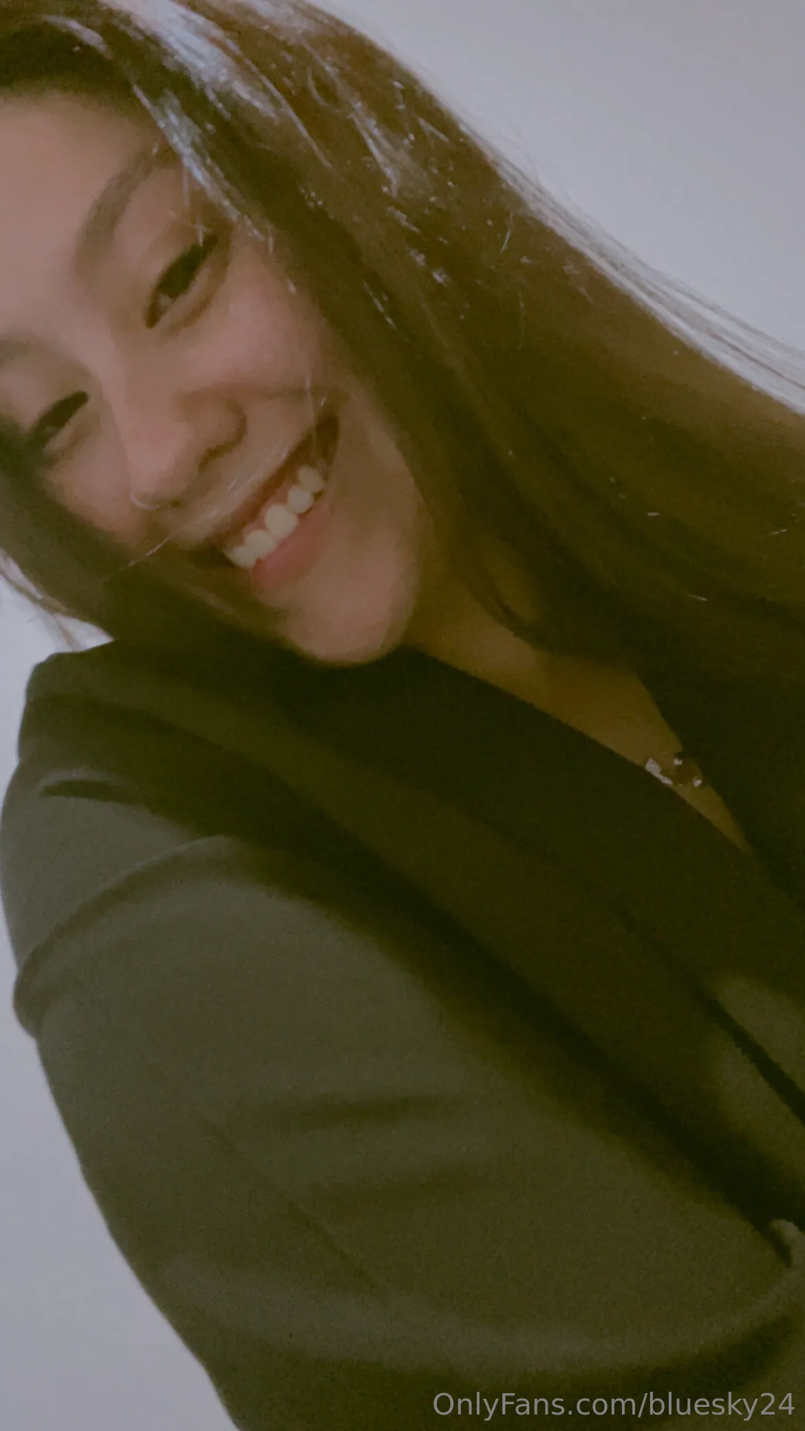 Bluesky @bluesky24 onlyfans reddit