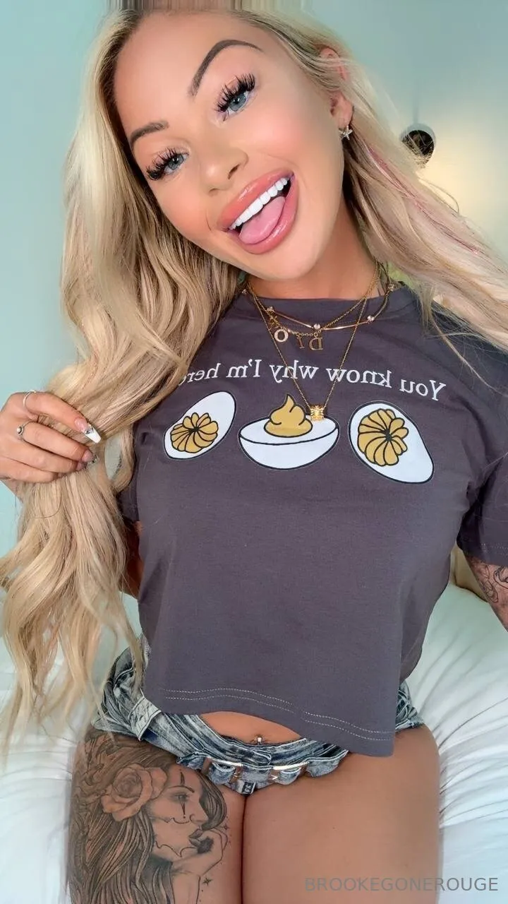 My eggs aren’t the only thing ready to be licked… check the panties 😏🔥