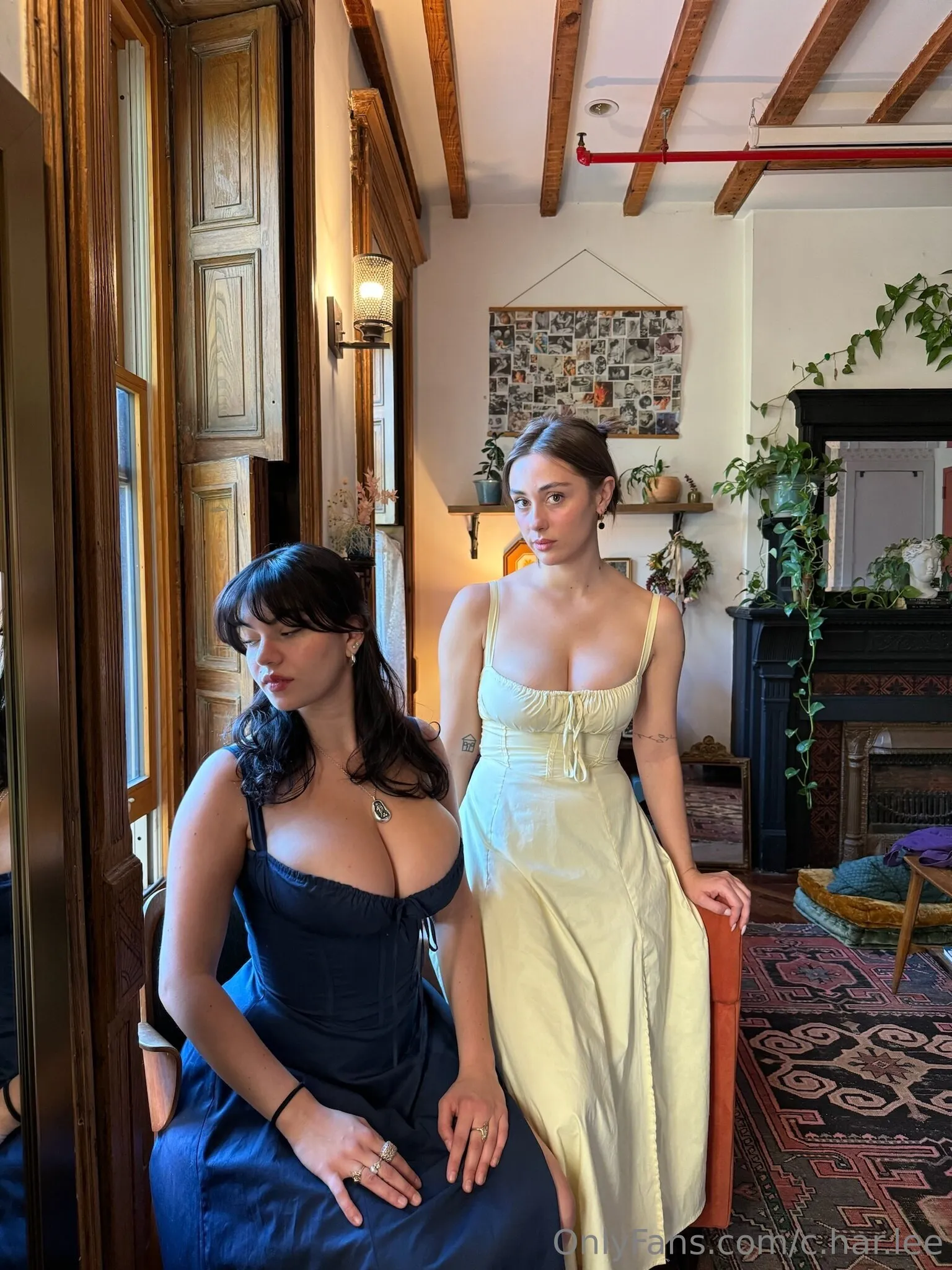 Charlee @c.har.lee nude videos