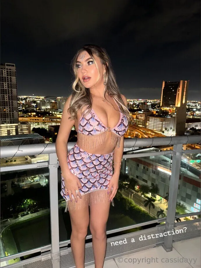 FEELING LUCKY? ㅤBe the FIRST TO TIP $15 and unlock an explicit bundle surprise that’s beyond extraordinary!