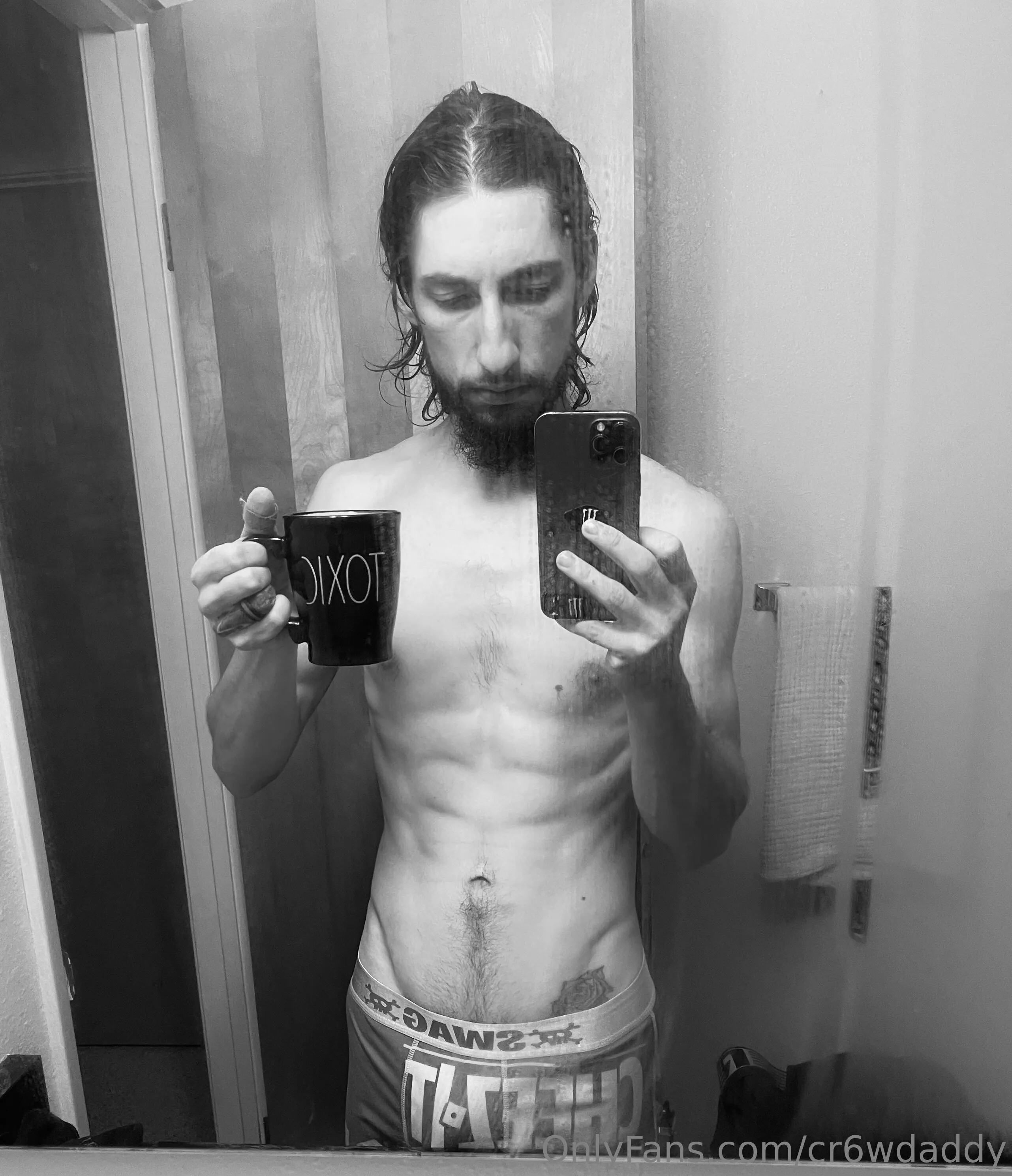 Cr6wDaddy @cr6wdaddy id card