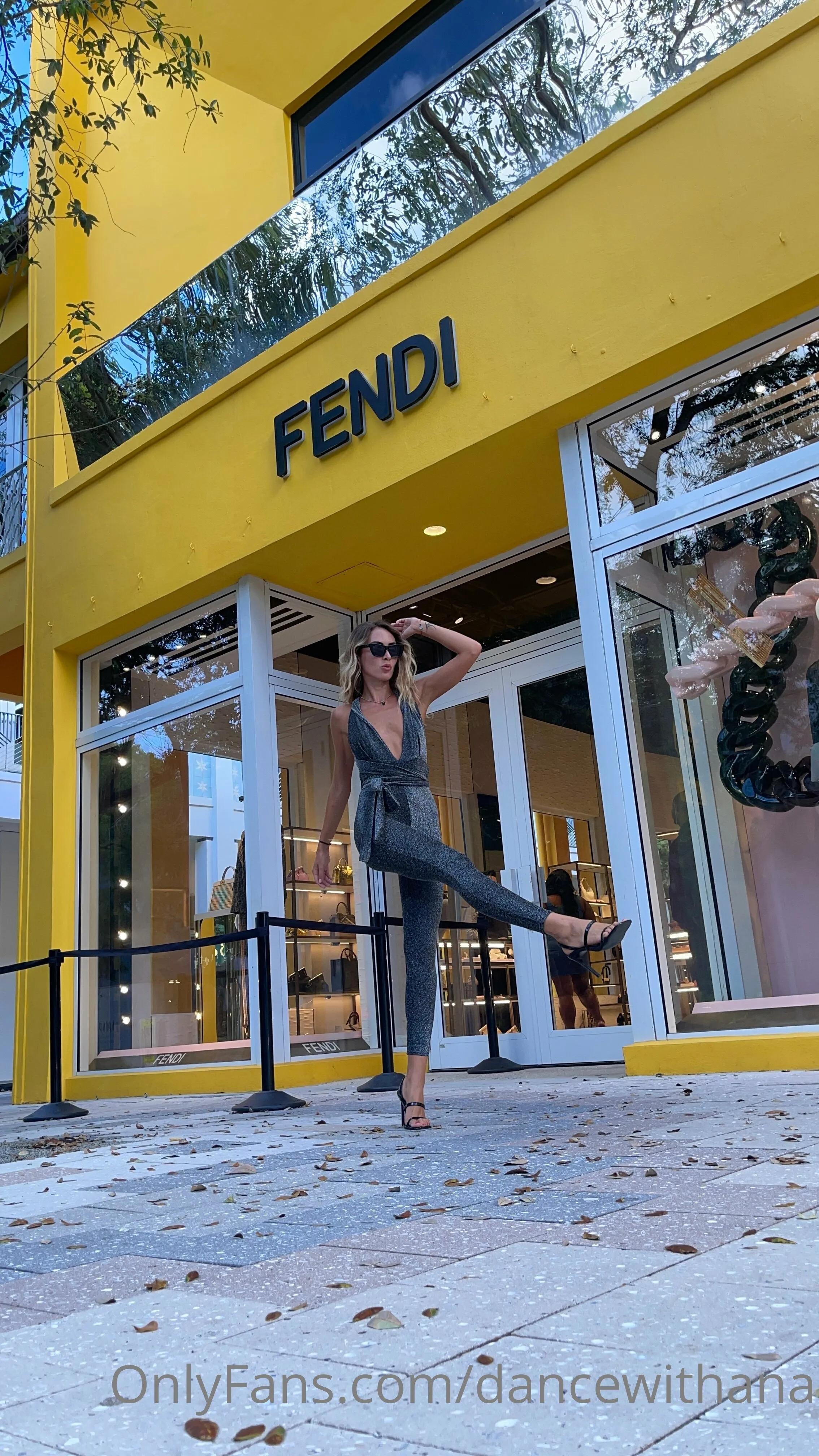 Ana Kirilik @dancewithana masturbating