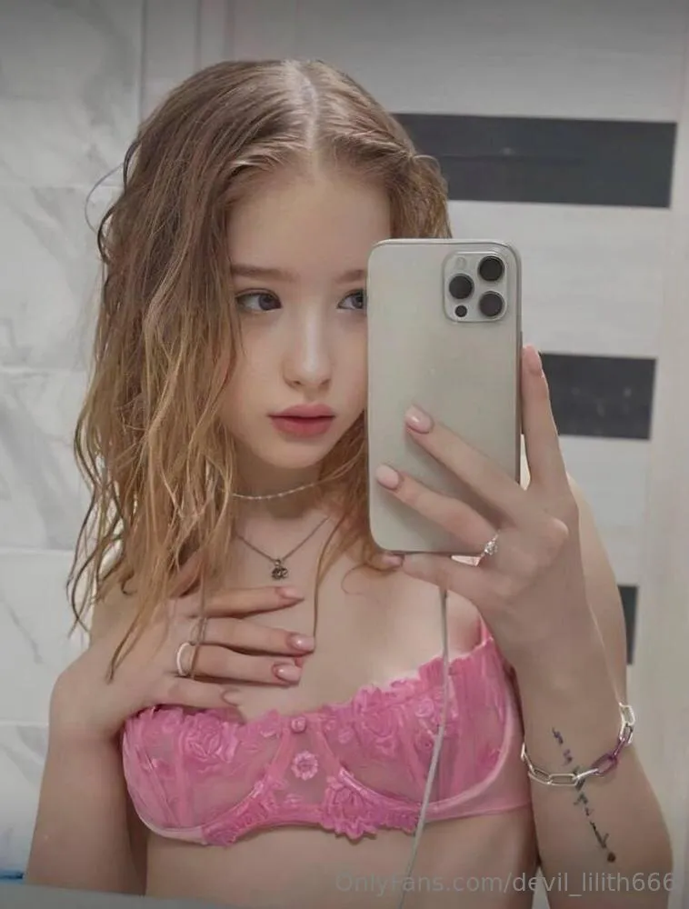 DeVil Lilith @devil_lilith666 erothots