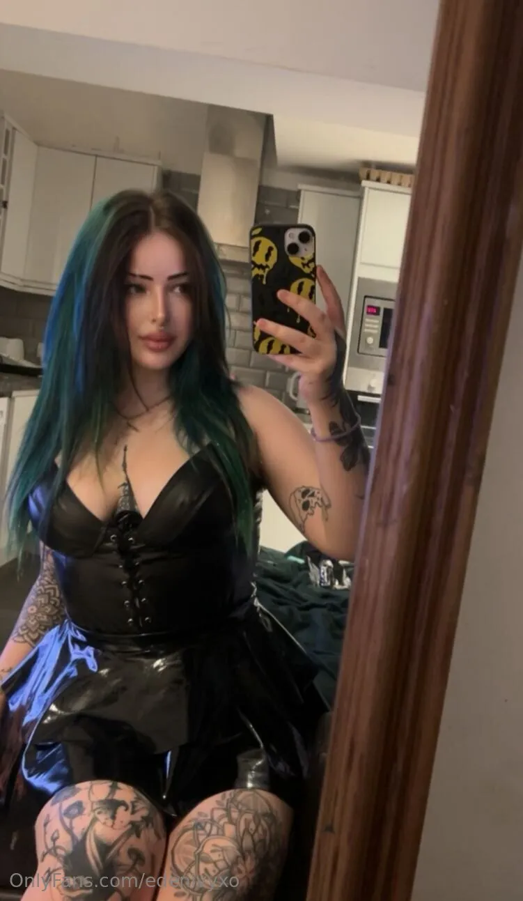 𝐸𝒹𝑒𝓃 ⸸ 𝚂𝚎𝚖𝚎𝚗 𝙳𝚎𝚖♡𝚗 ⸸ family therapy