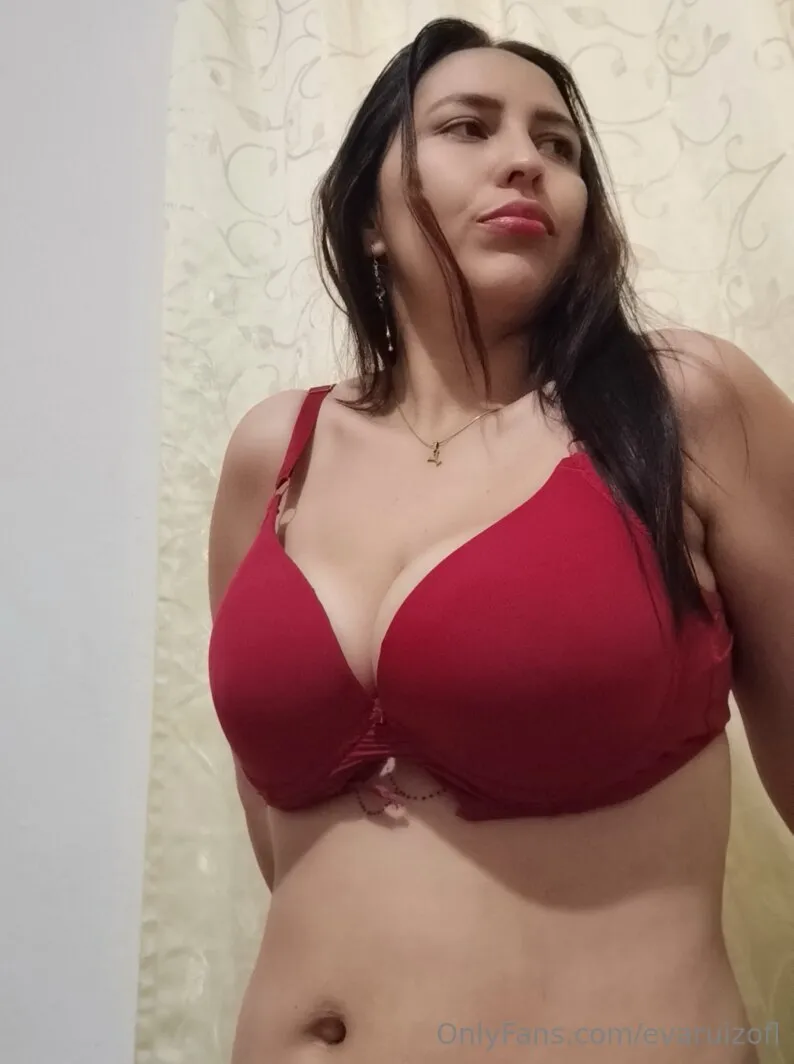 Eva Ruiz 💦 see through