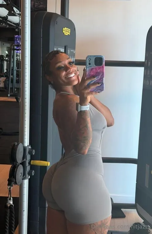 Jazmen walker🫦 gif