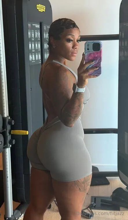 Jazmen walker🫦 nude pictures of angie