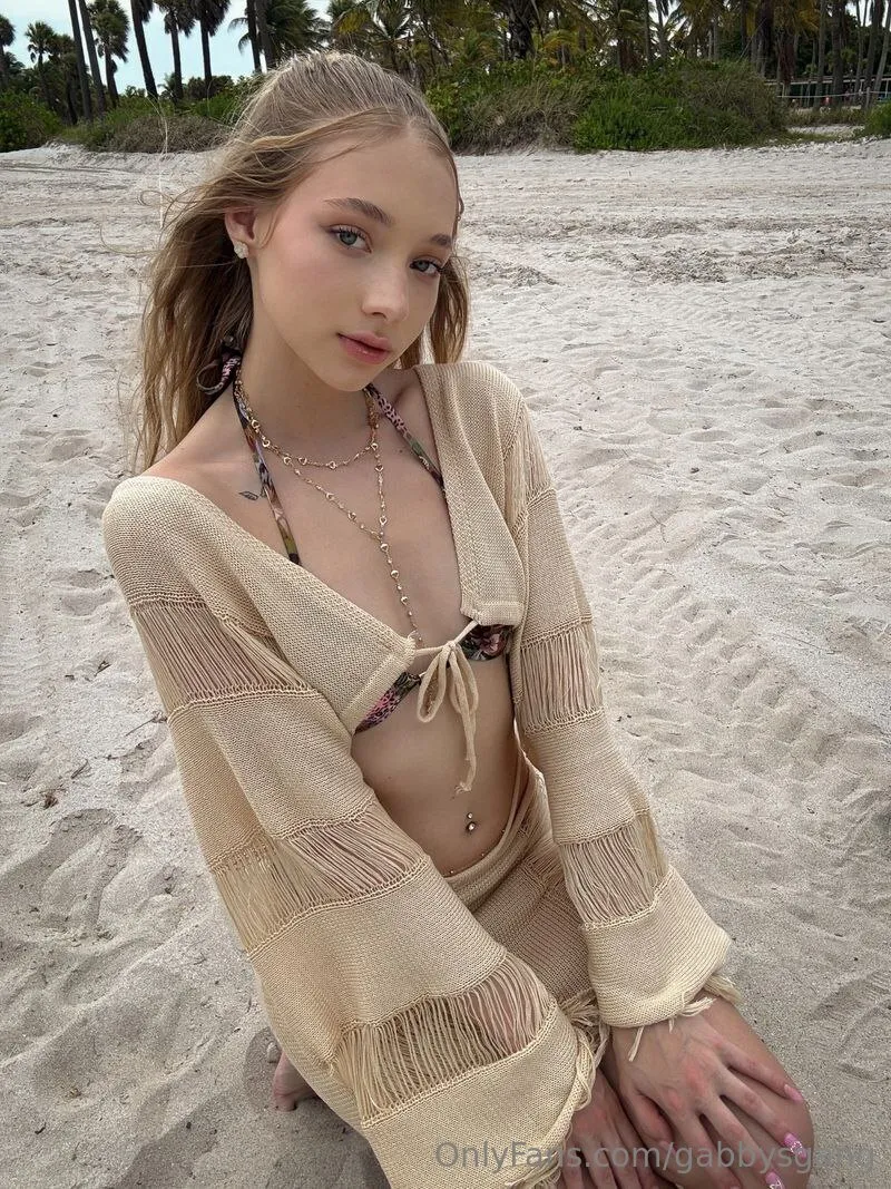 𝗚𝗔𝗕𝗕𝗬 sex rough