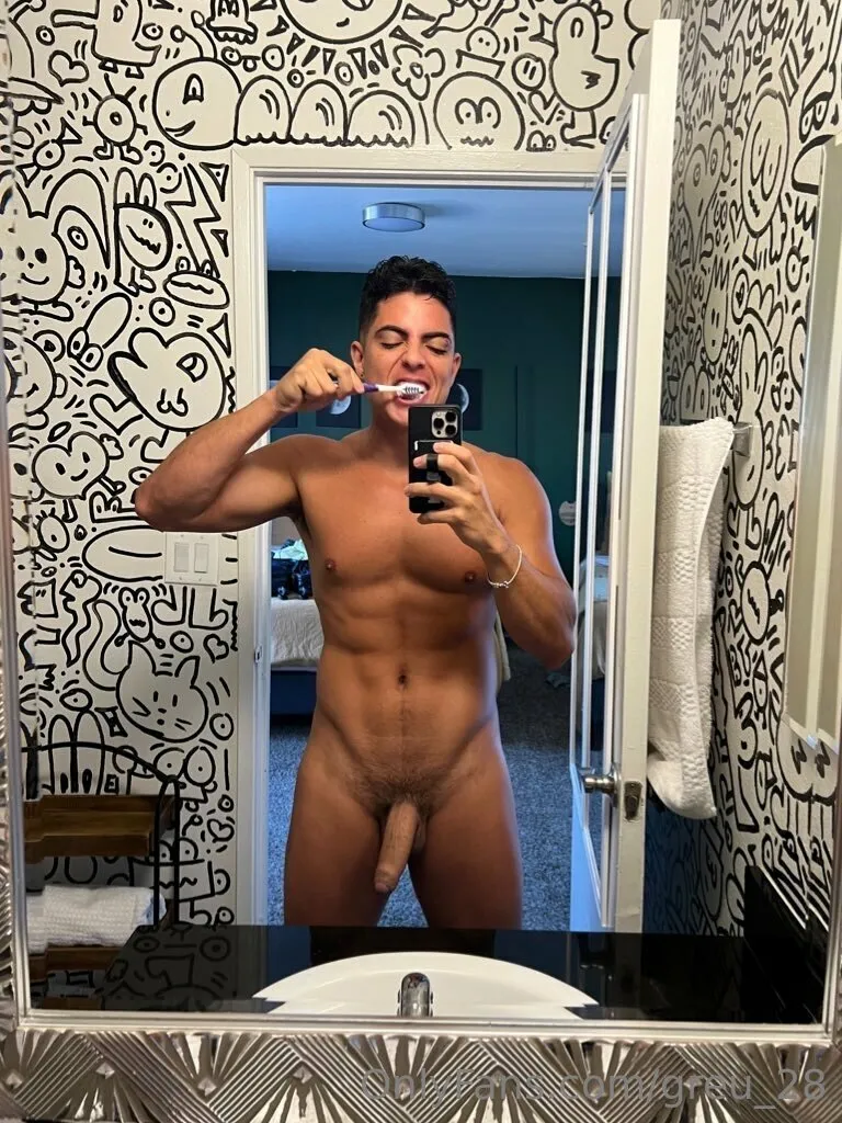 Greu free page @greu_28 insta