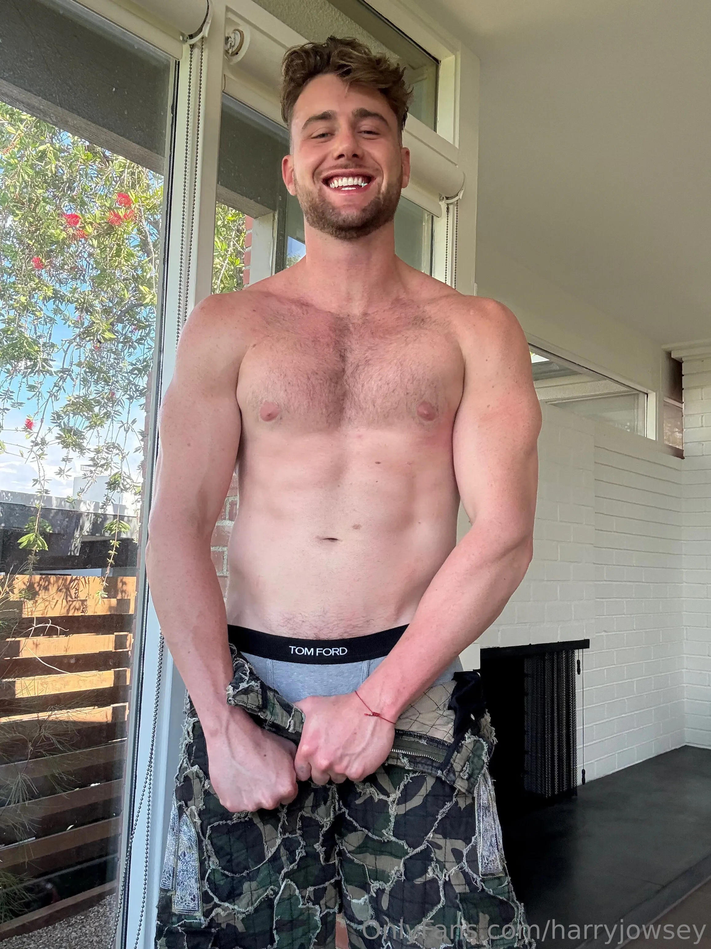 Harry Jowsey lactating