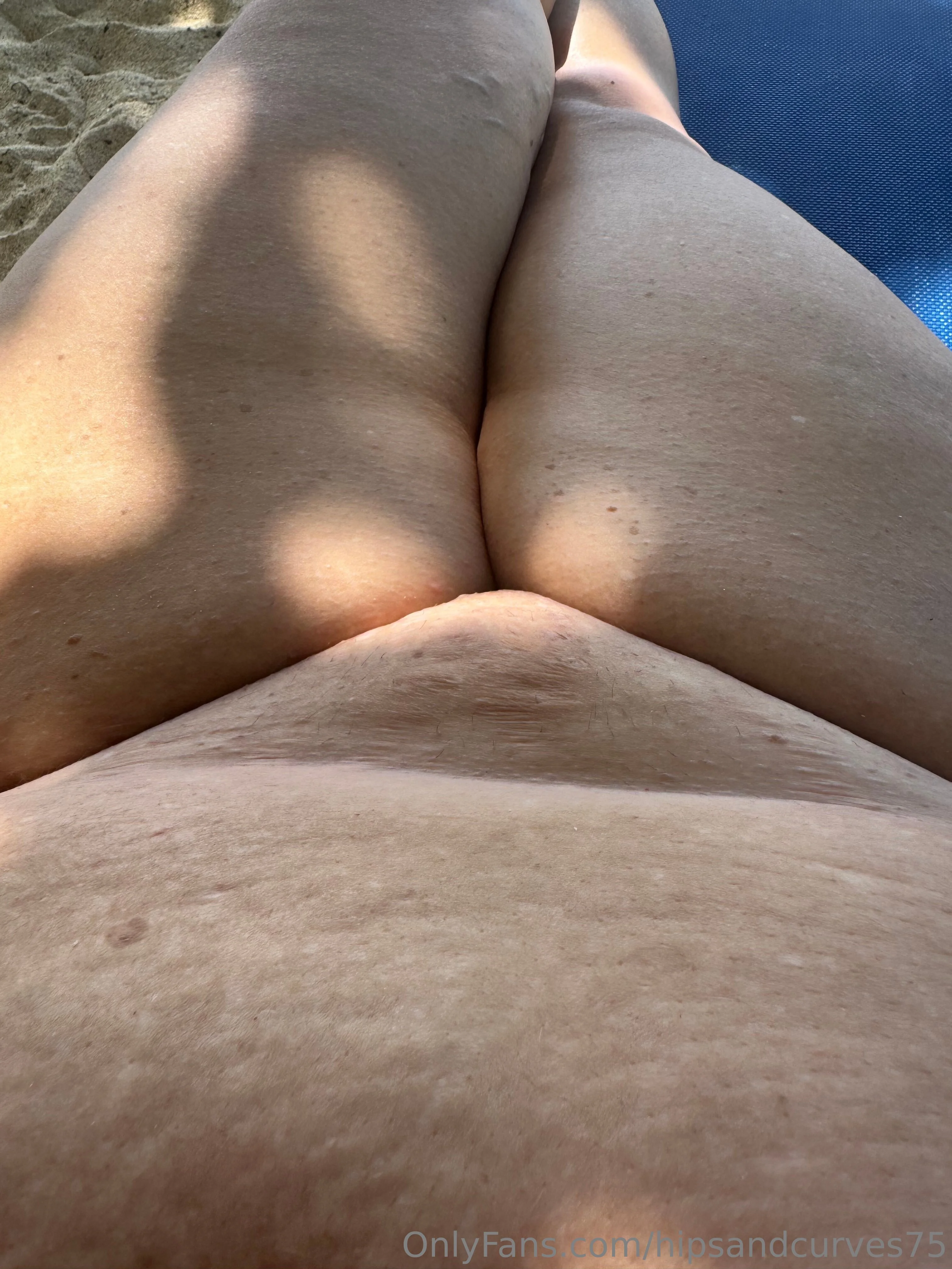 Hipsandcurves75 nude Photo /  Porn - Photo #7