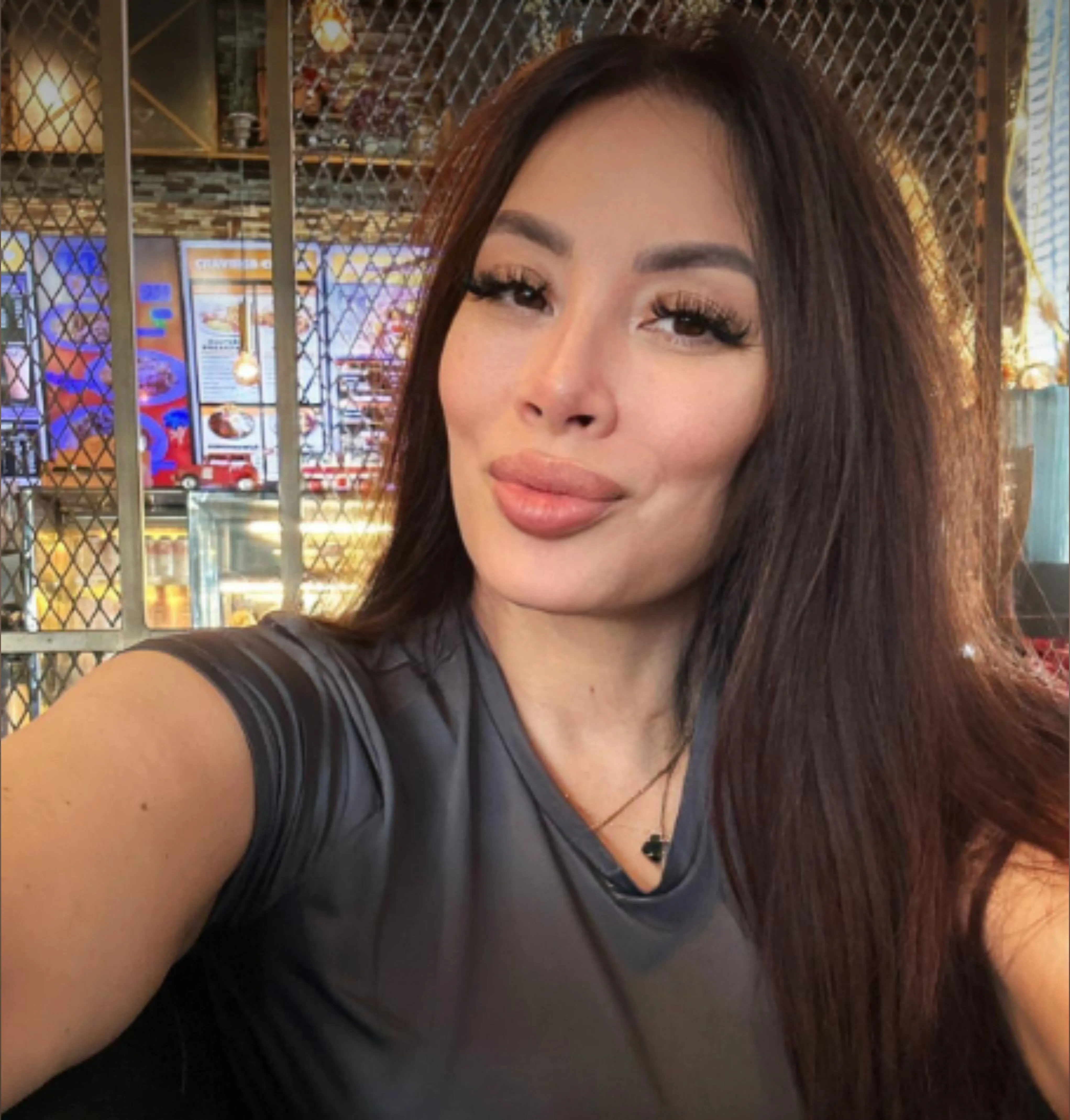 OVER 50 Jess @HotMessTV