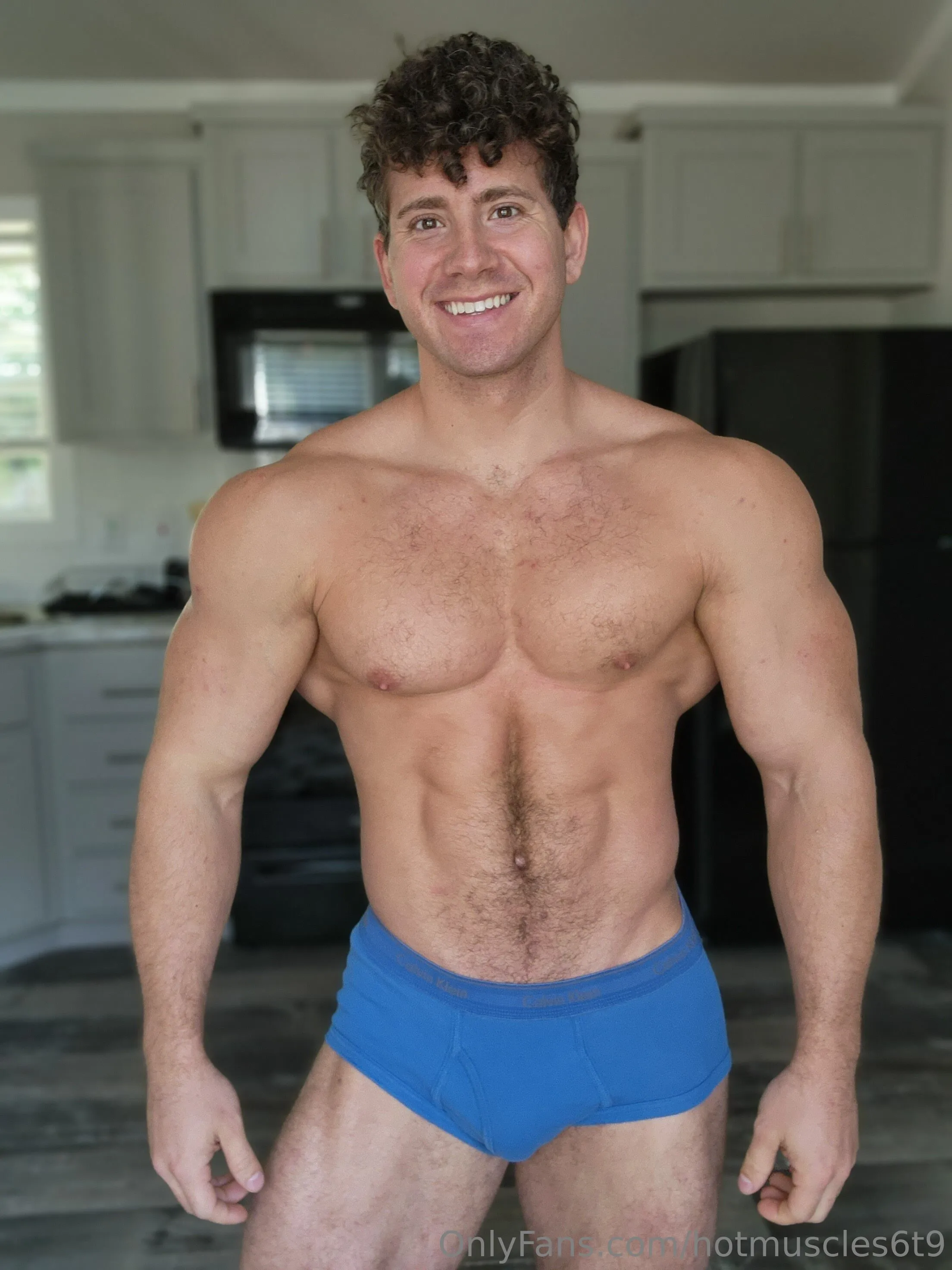 Hotmuscles6t9 @hotmuscles6t9 twerking