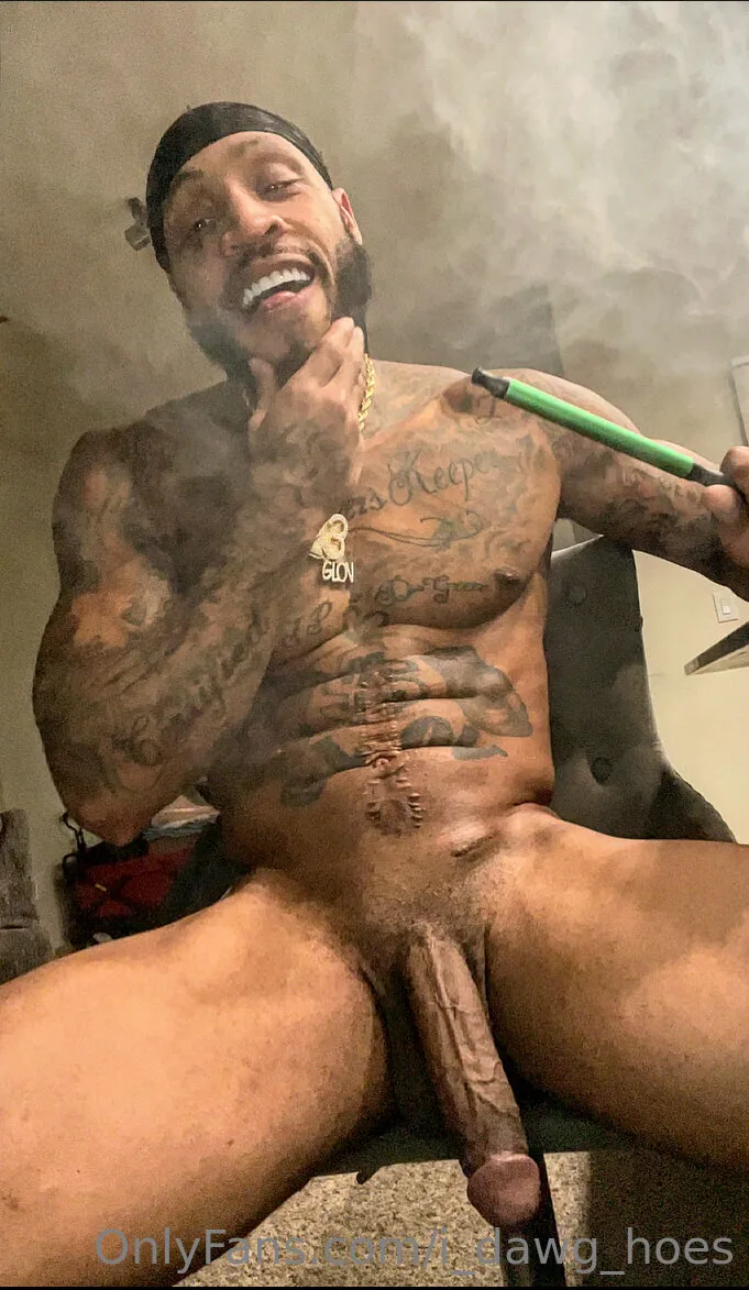 I_Dawg_Hoes hot angie