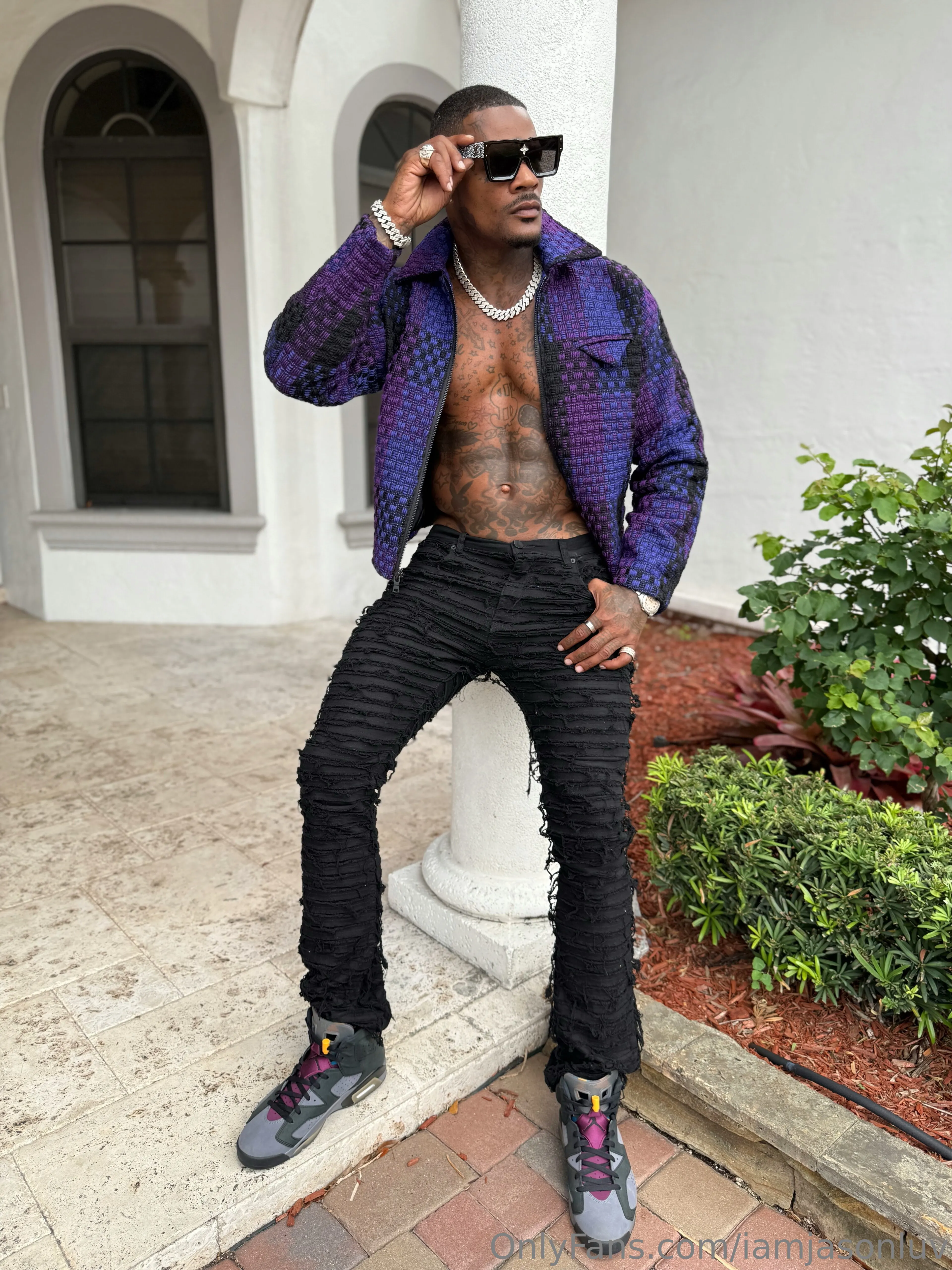 Hit my DMs if u can see this. cum fuckin play 👅