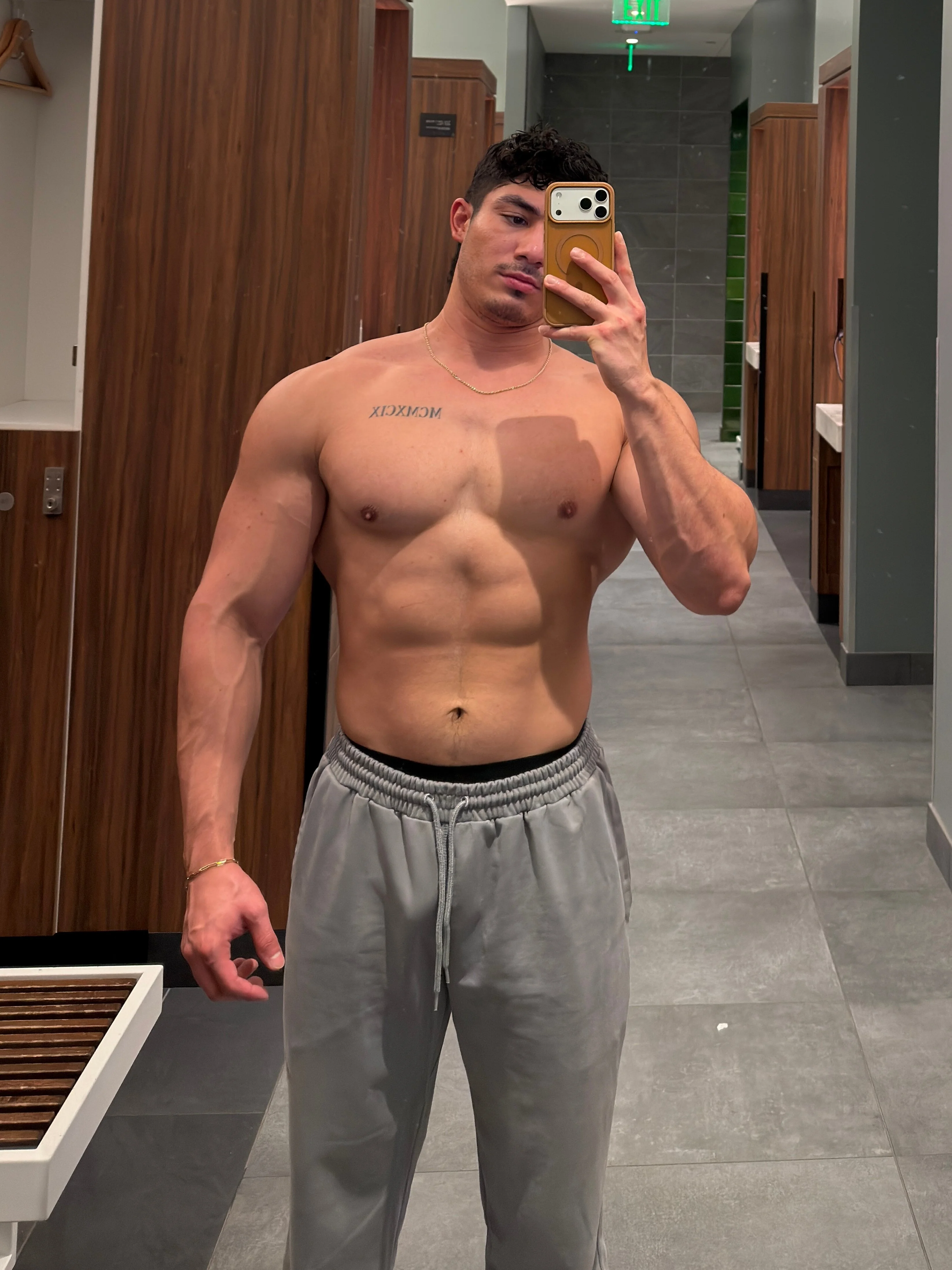 Alex are glenn powel and dating