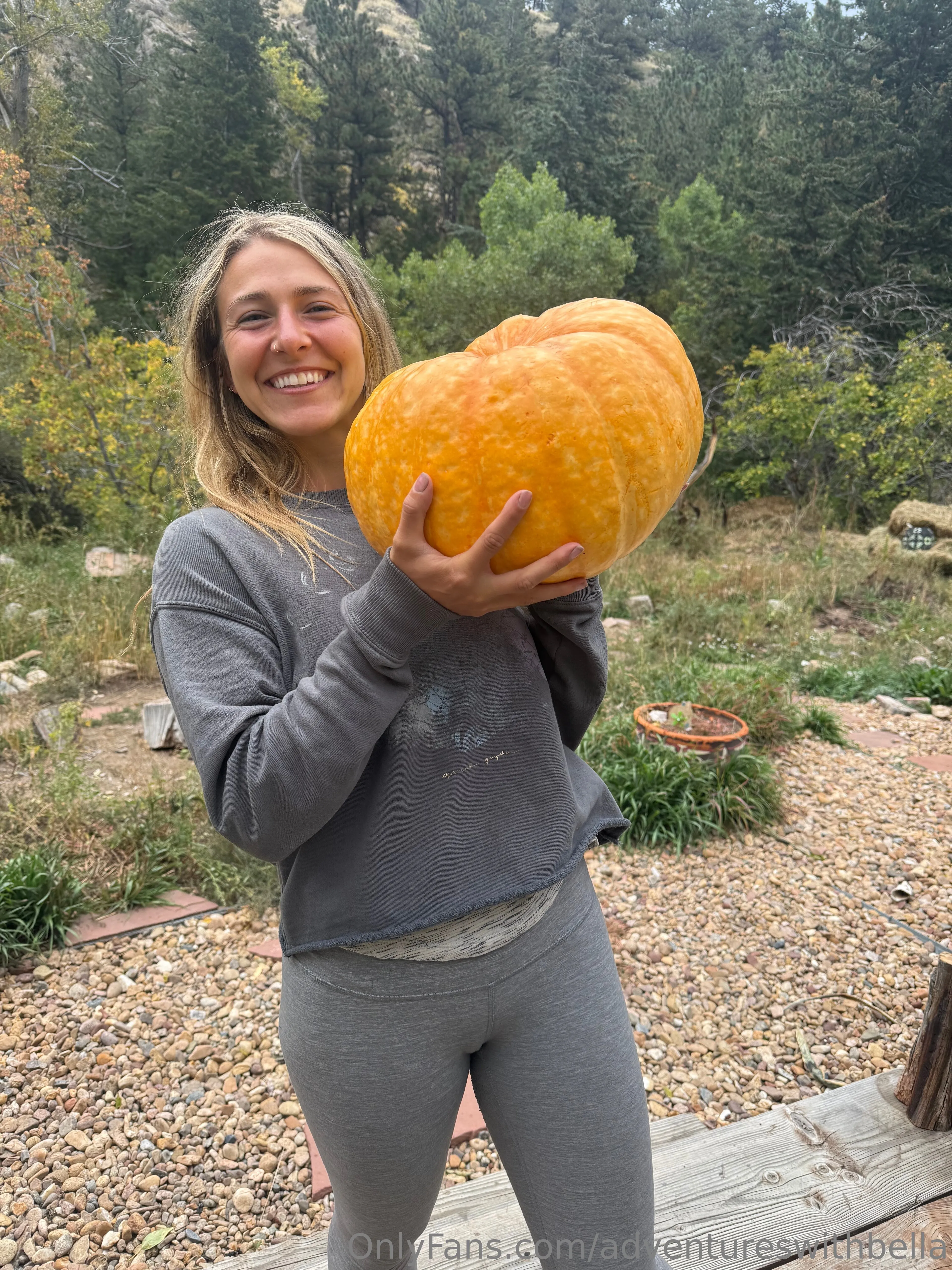 Bella @adventureswithbella bicket nude