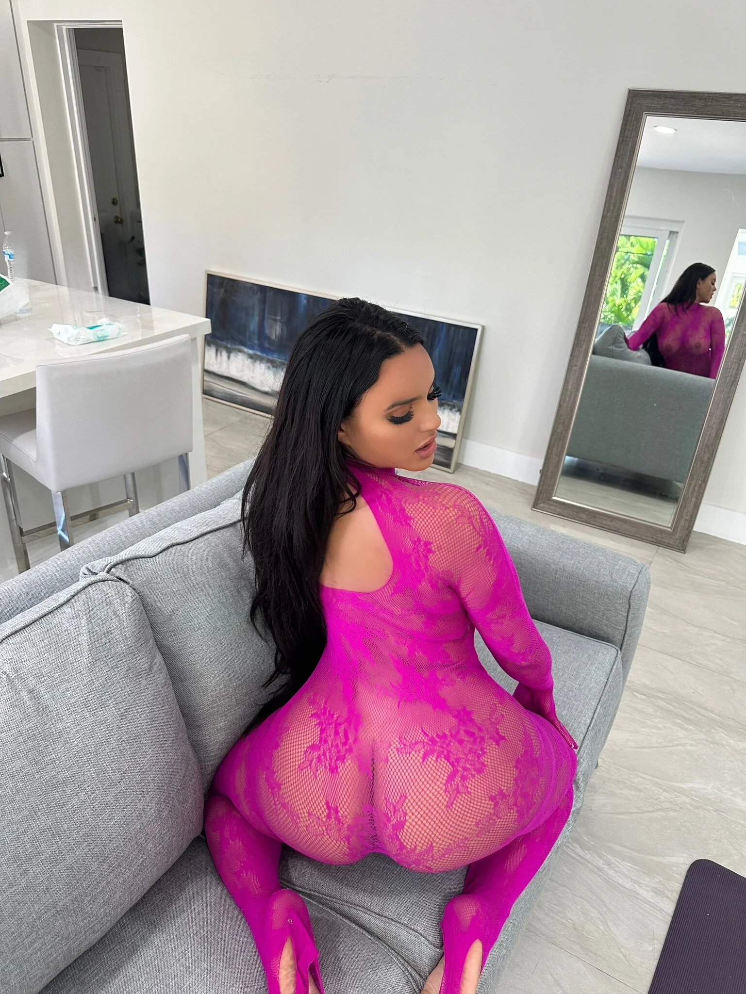 Feeling like I wanna be spanked today haha 💋 