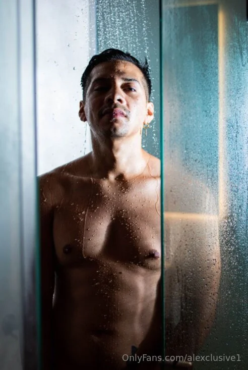 Alexclusive @alexclusive1 mom