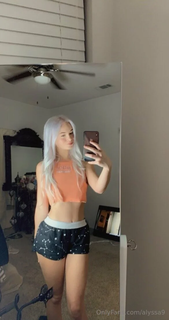 Alyssa 💕💫🌵😸 @alyssa9 but by spider