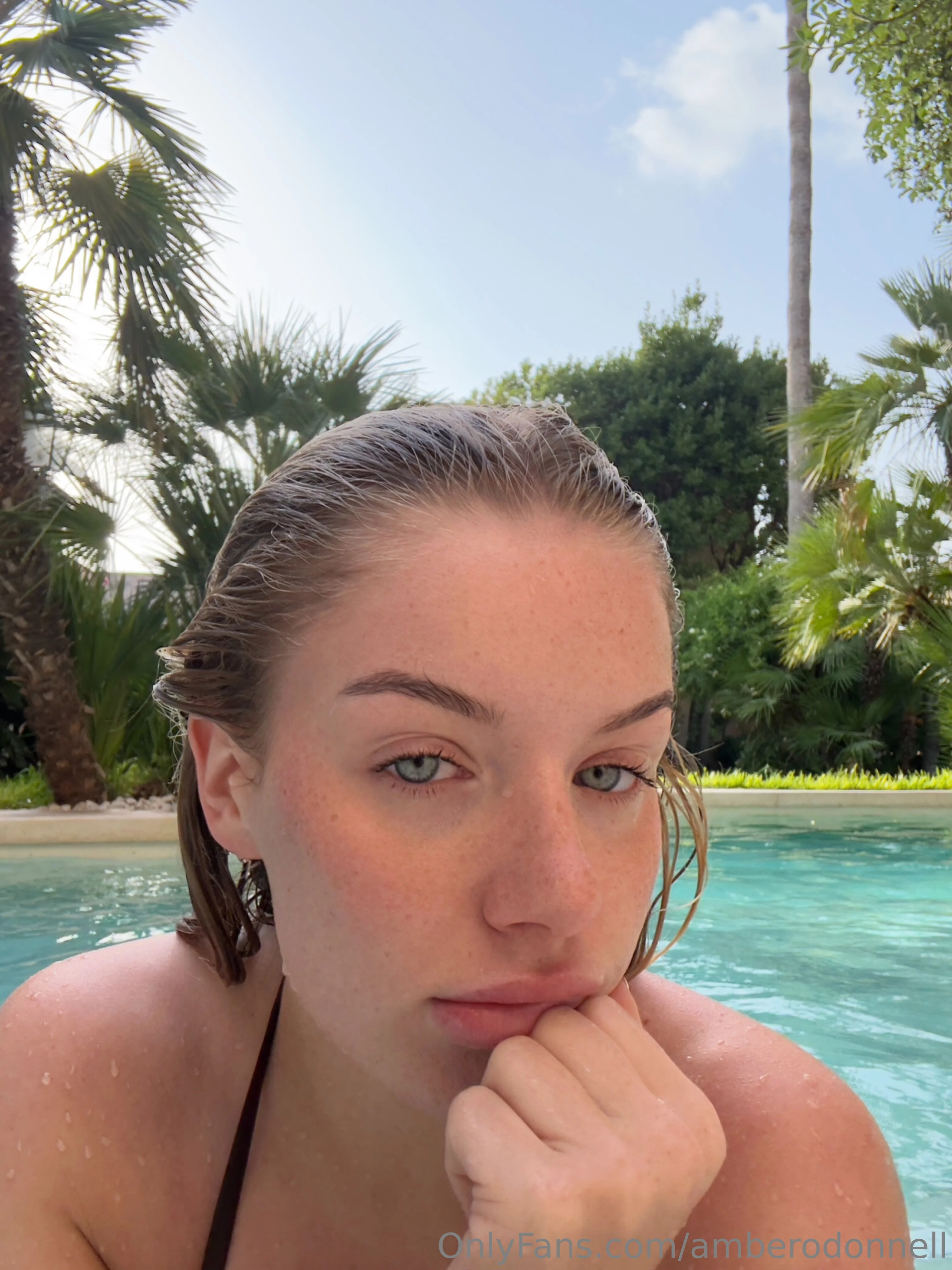 Amber 🌼 @amberodonnell nude videos