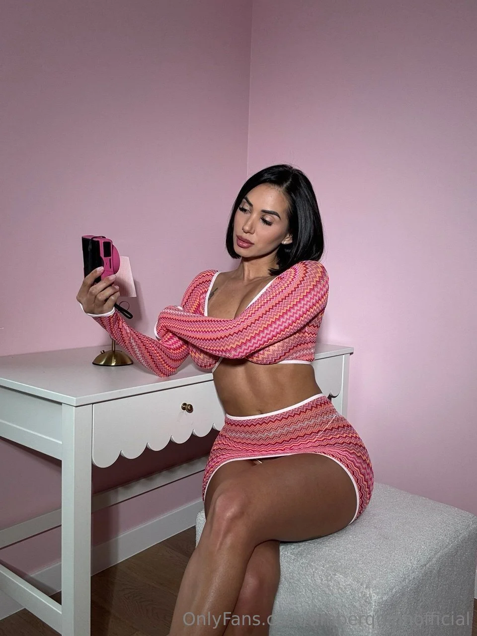 🤍 Amber Quinn 🤍 @amberquinnofficial playing christy martin