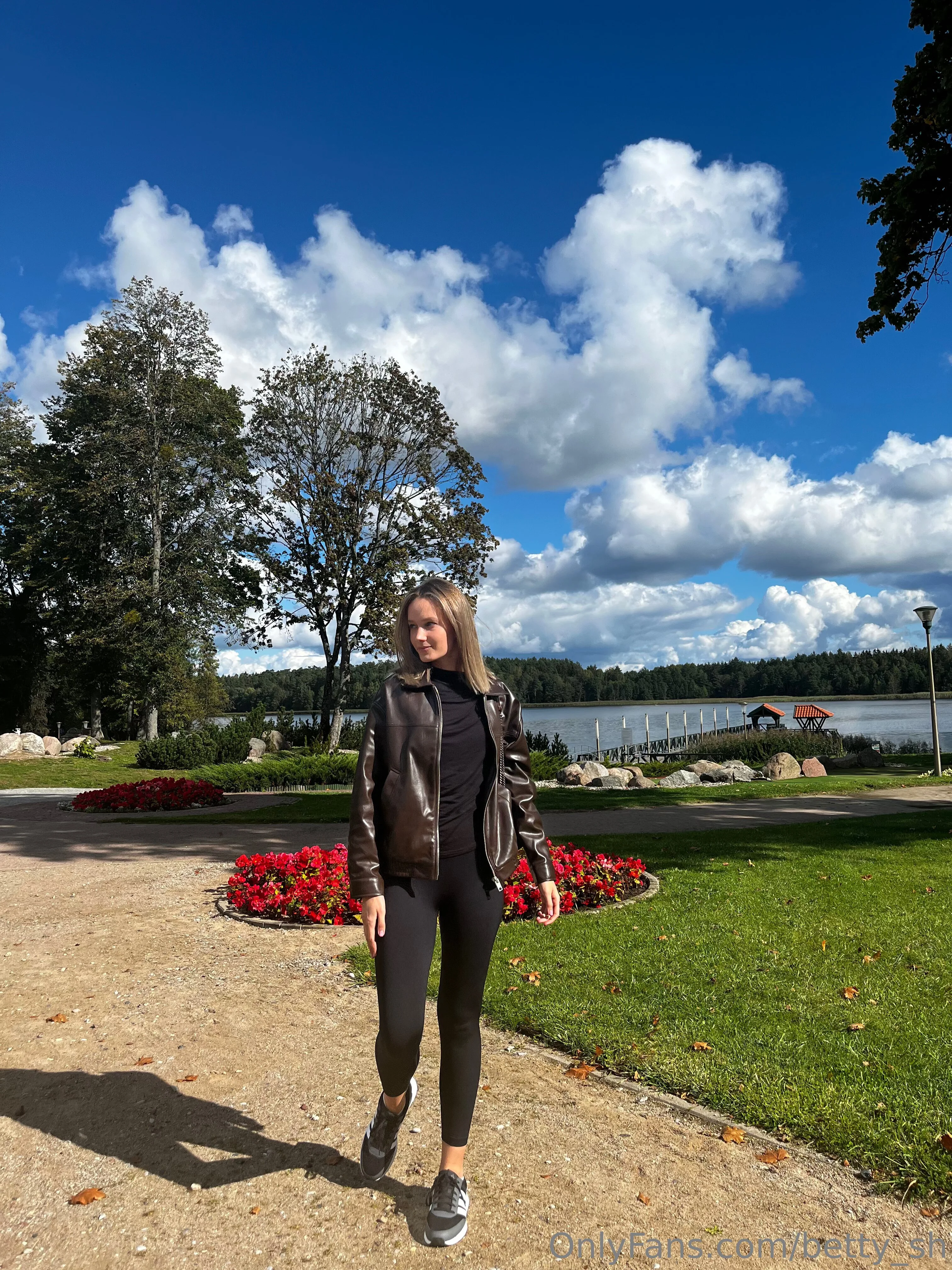 Betty🦋 @betty_sh handmaid's tale season 5