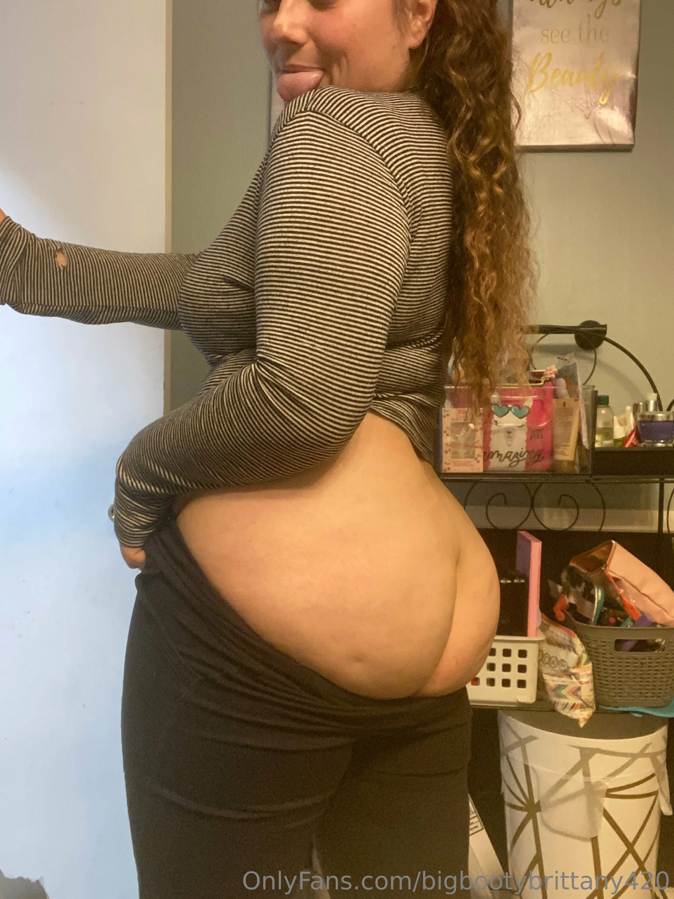 Brittany Marie masturbation