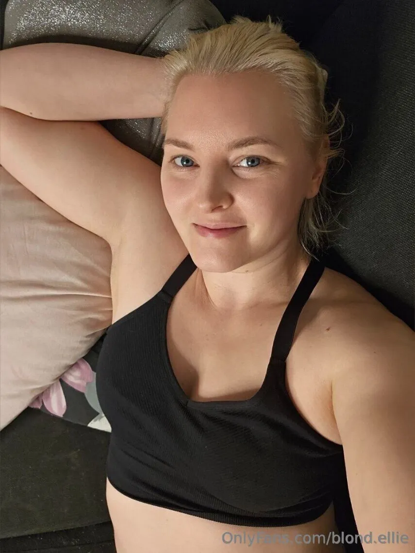 Blond Ellie 💋 camwhore