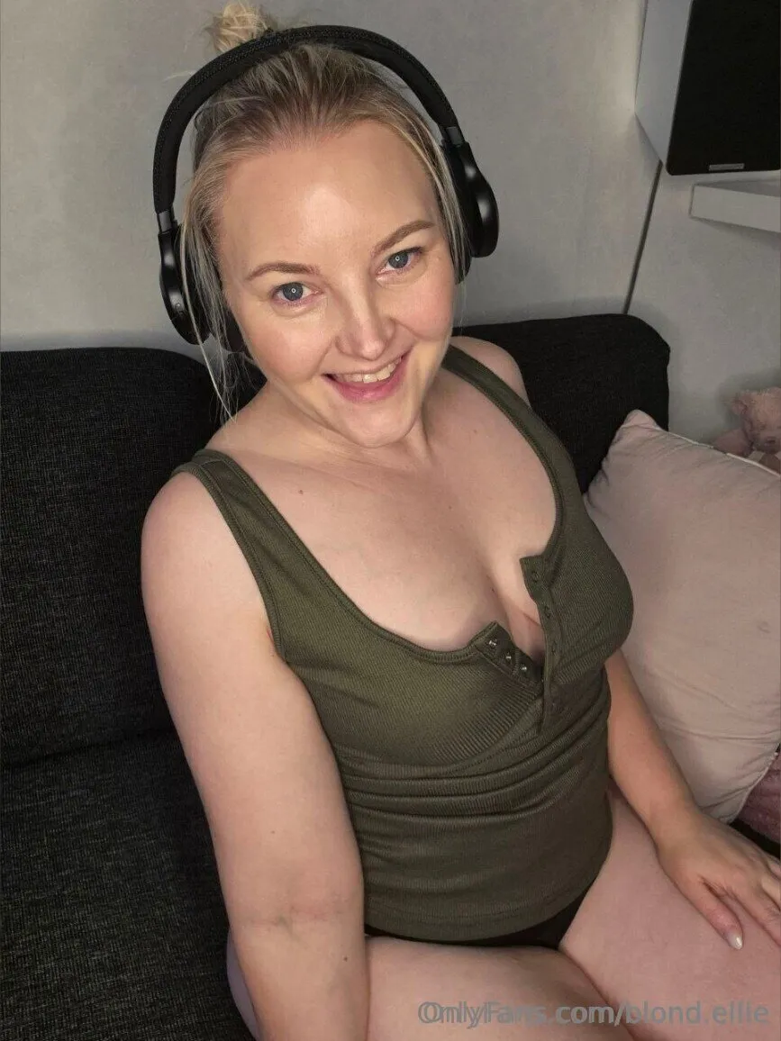 Blond Ellie 💋