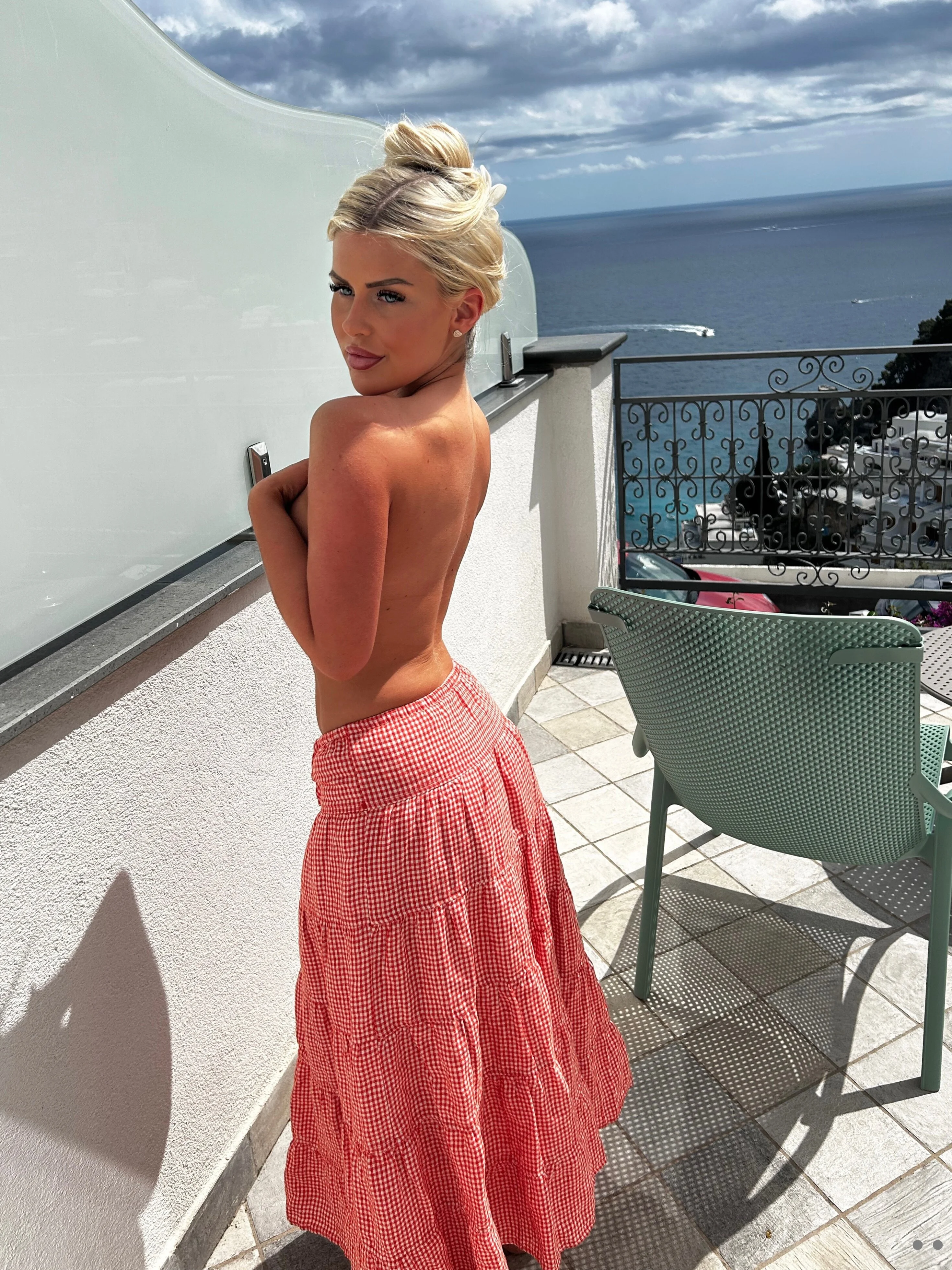 barbie 👼🏼 @blondbarbiie fucked