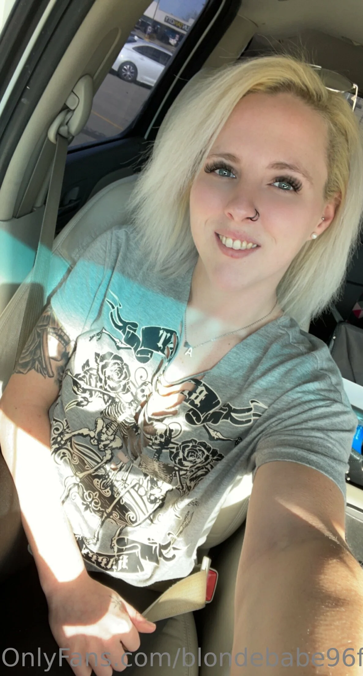 Hope y’all are doing well  Check out my VIP page for all the x rated uncensored videos and pictures 💦 @blondebabevip96