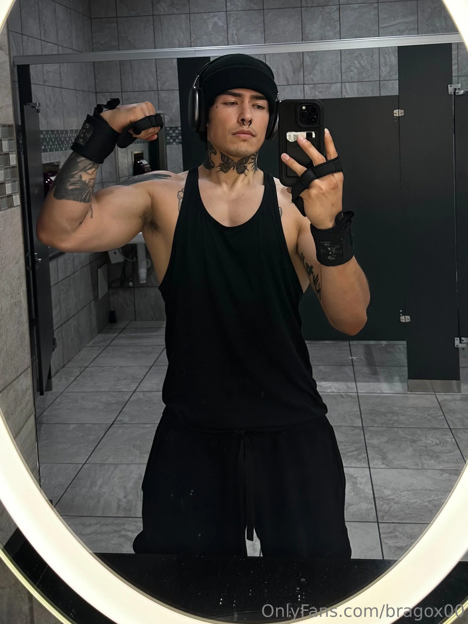 Elier ⛓️ nude pussy