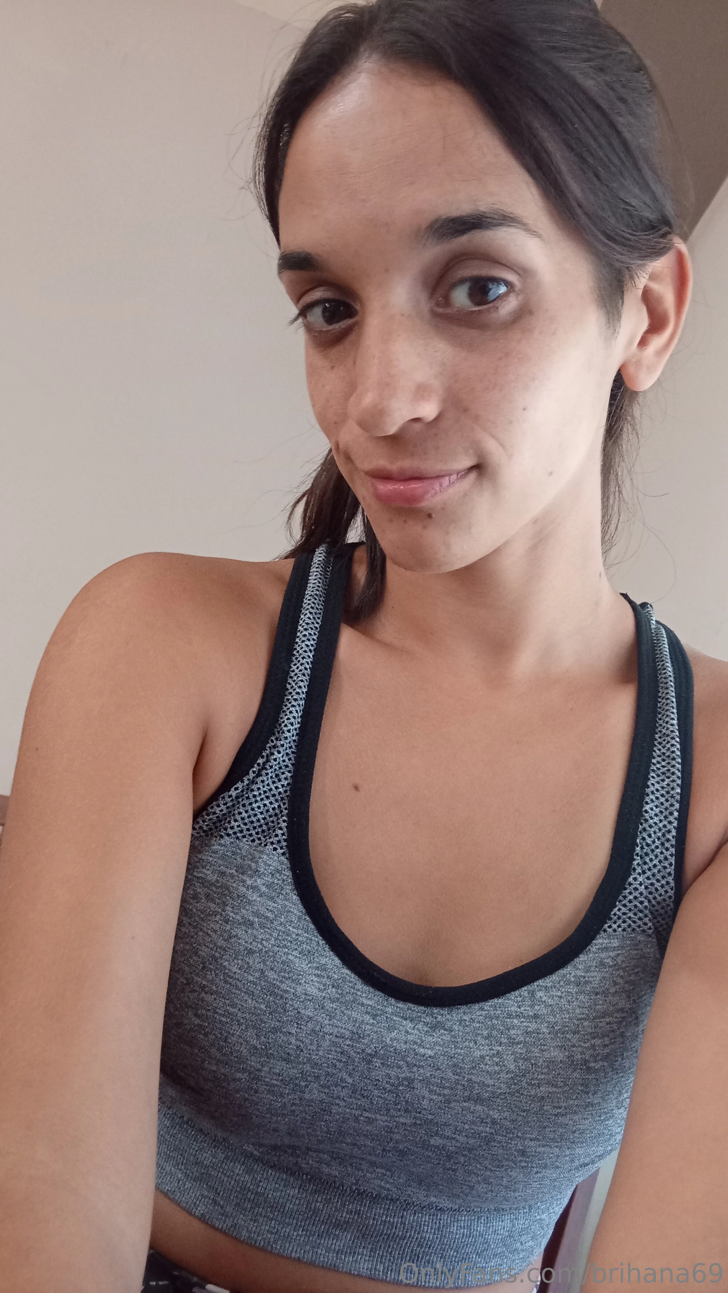 👑Brih lovely💎 @brihana69 does like glen powell