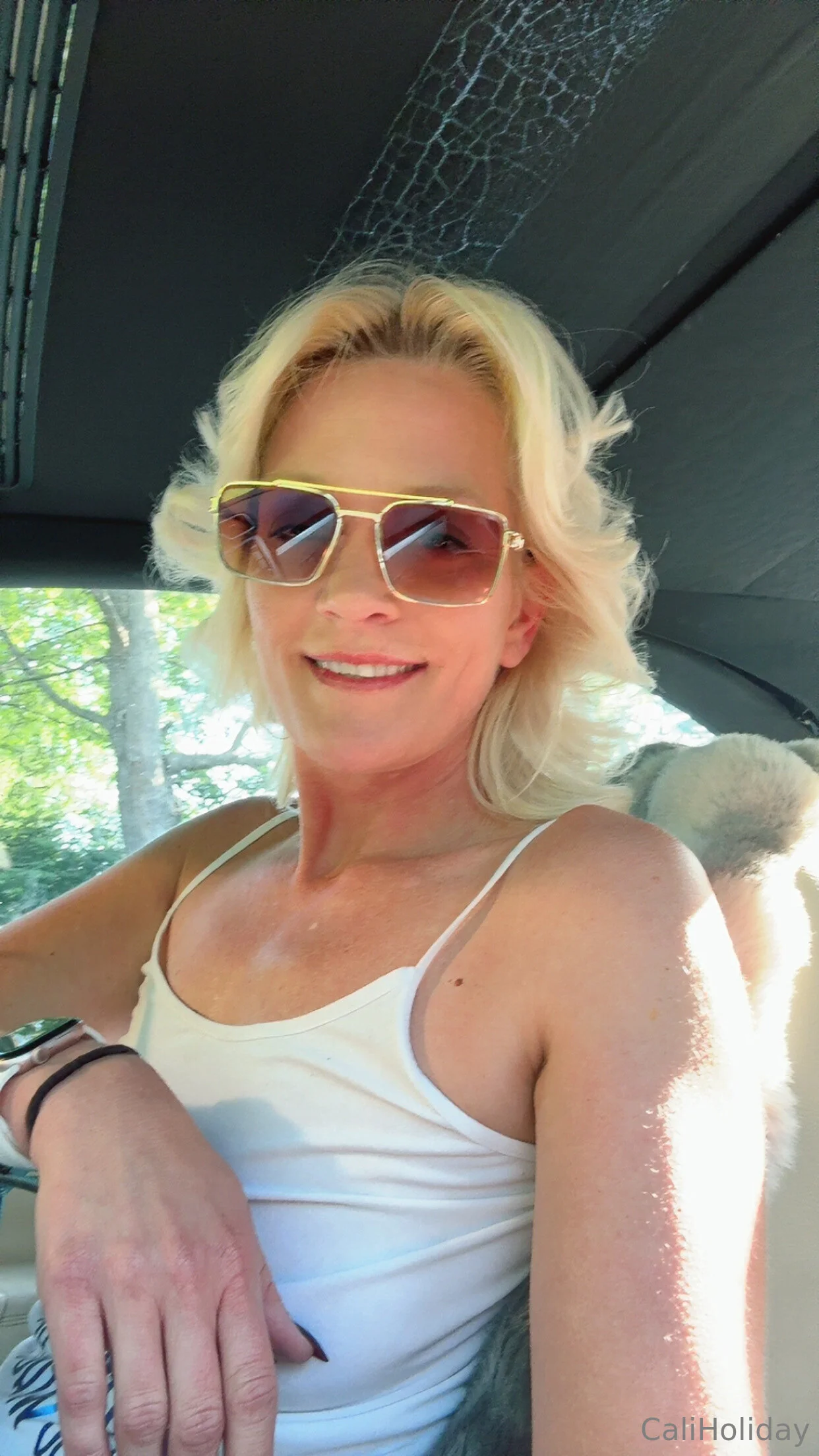 Cali Holiday nude Photo /  Porn - Photo #12