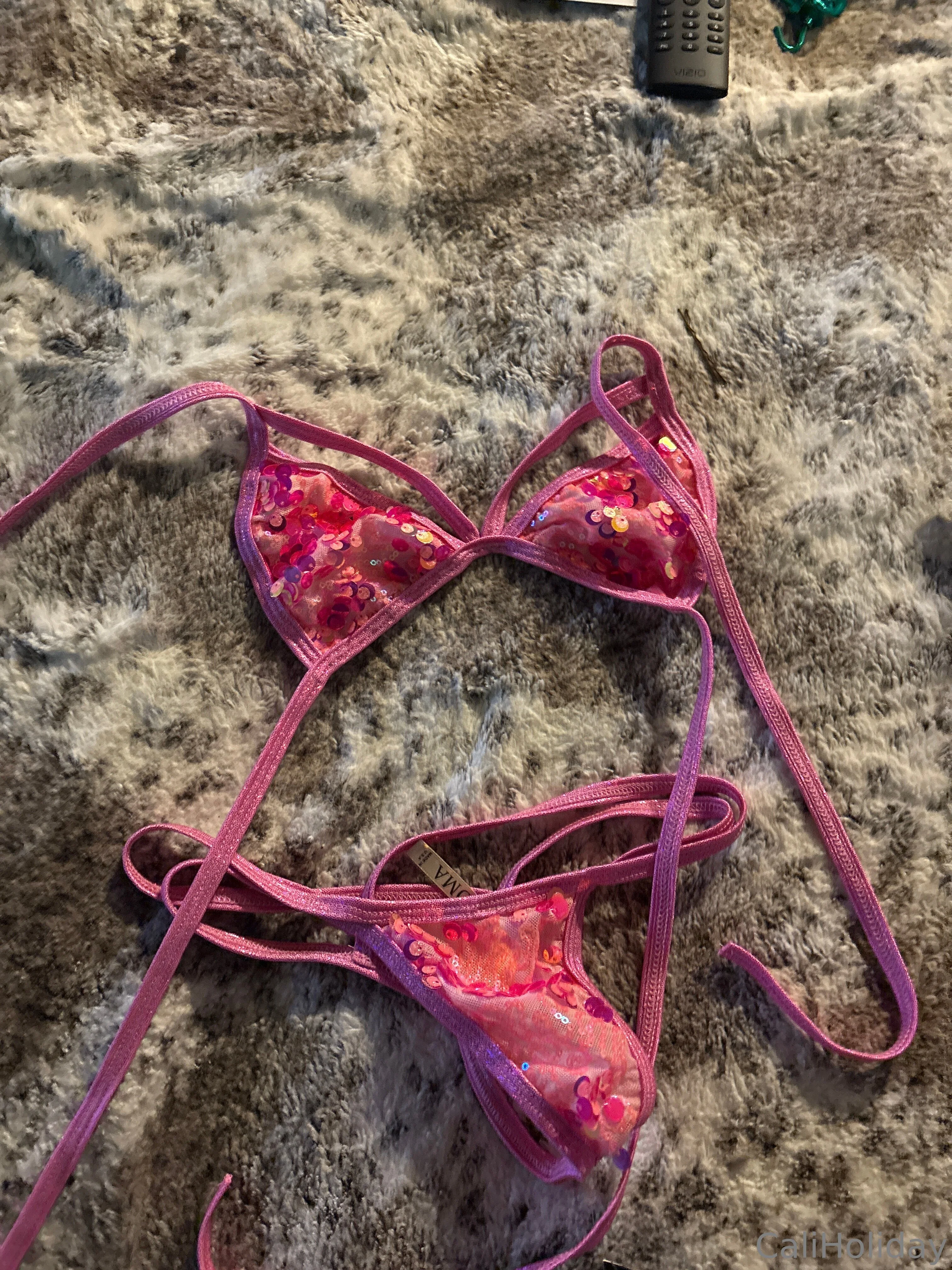 Cali Holiday nude Photo /  Porn - Photo #10