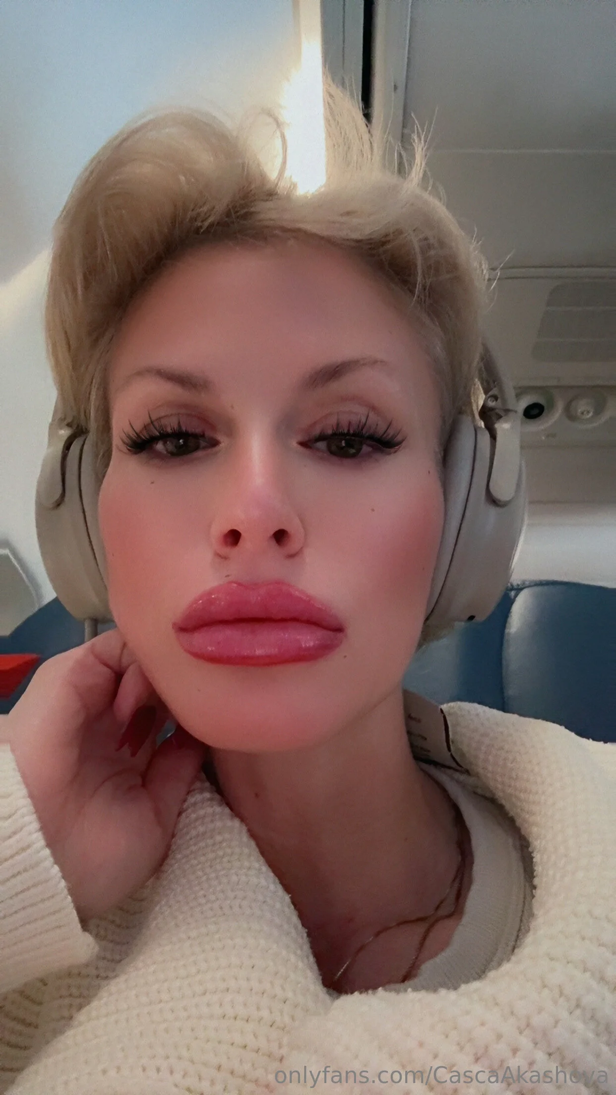 Casca Akashova @cascaakashova see through