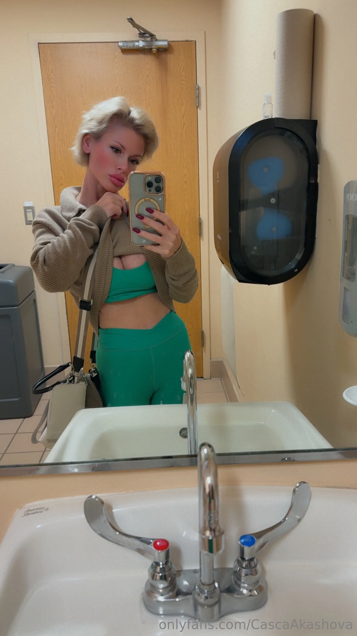 Casca Akashova @cascaakashova naked pics of angie