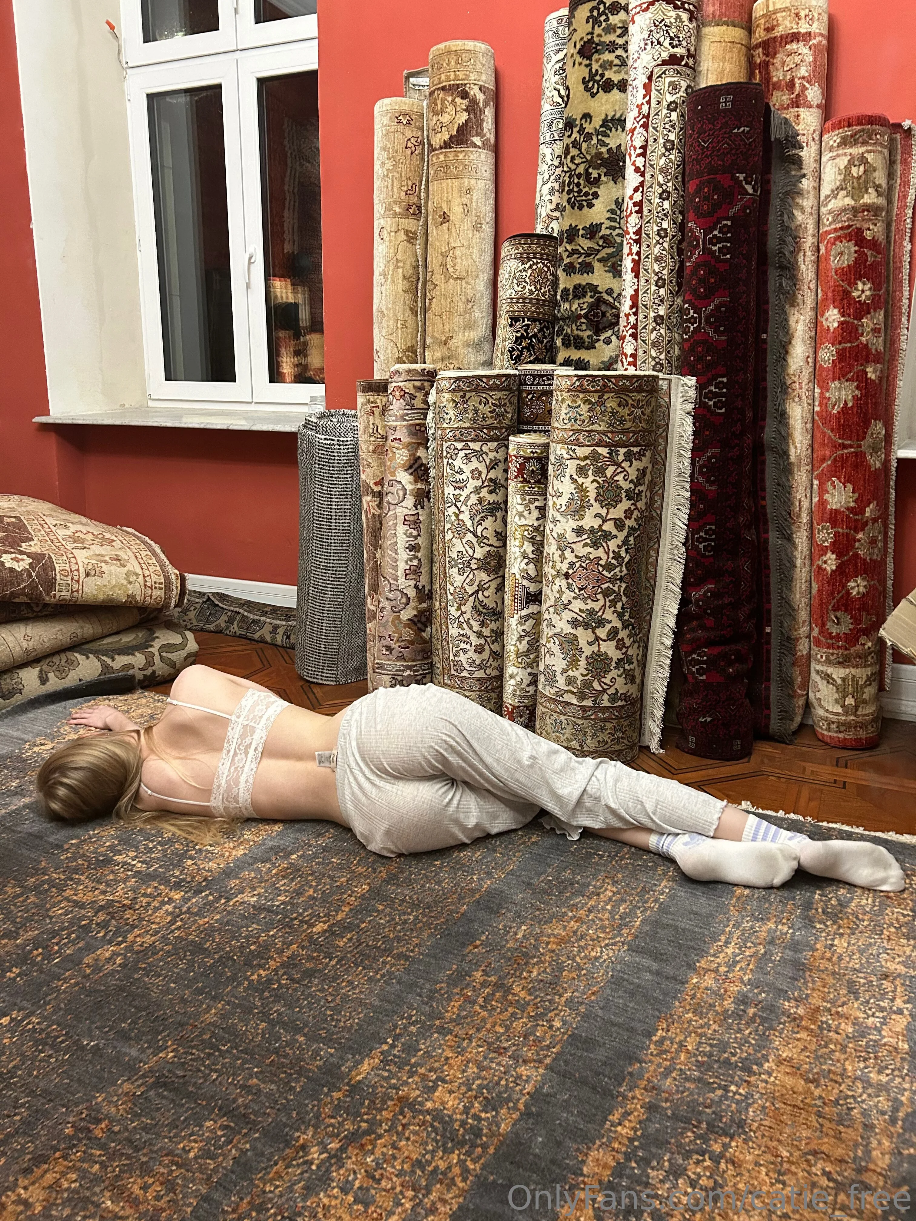 Cate ✨ photos controversy