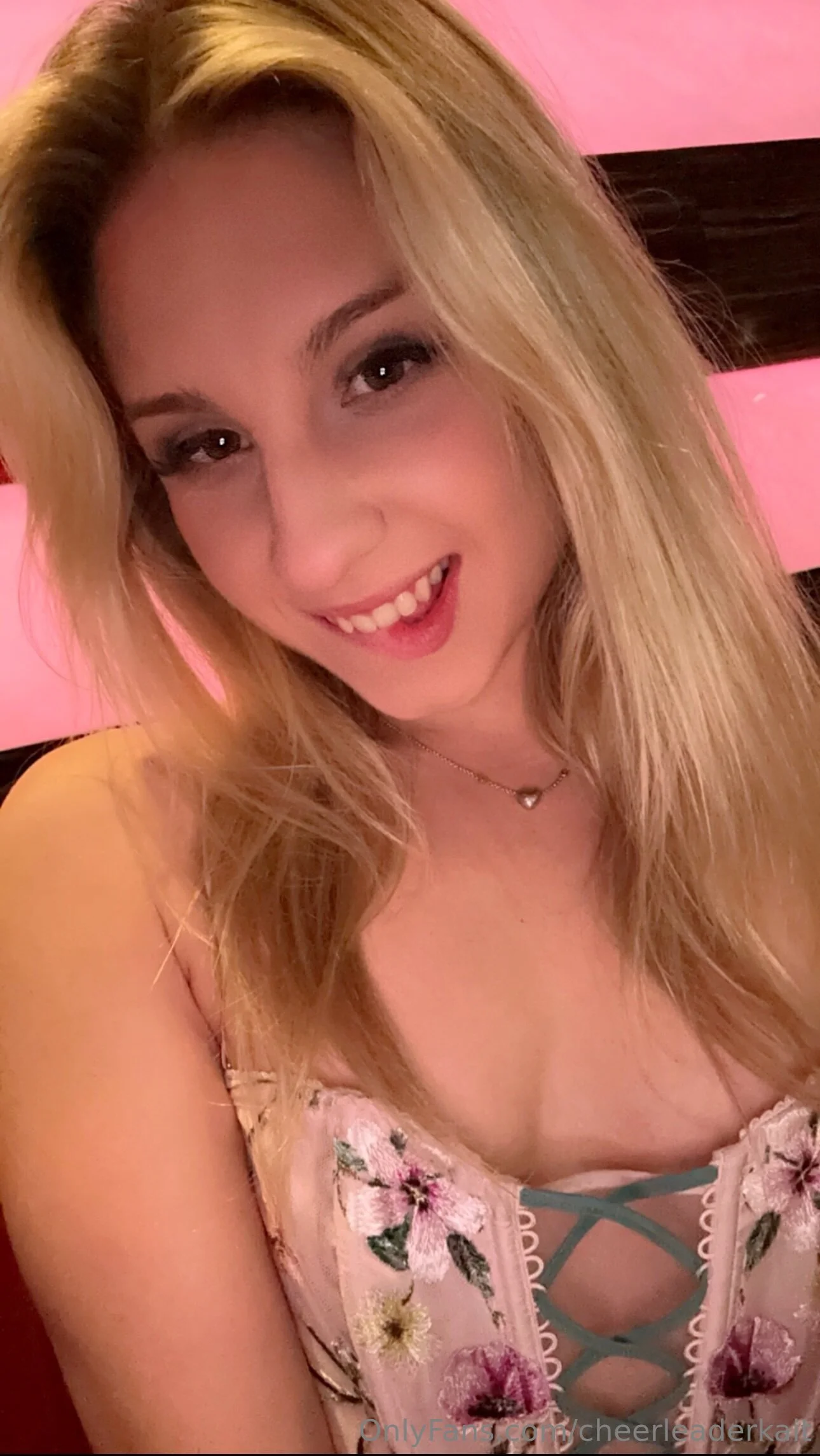 Cheerleader Kait height