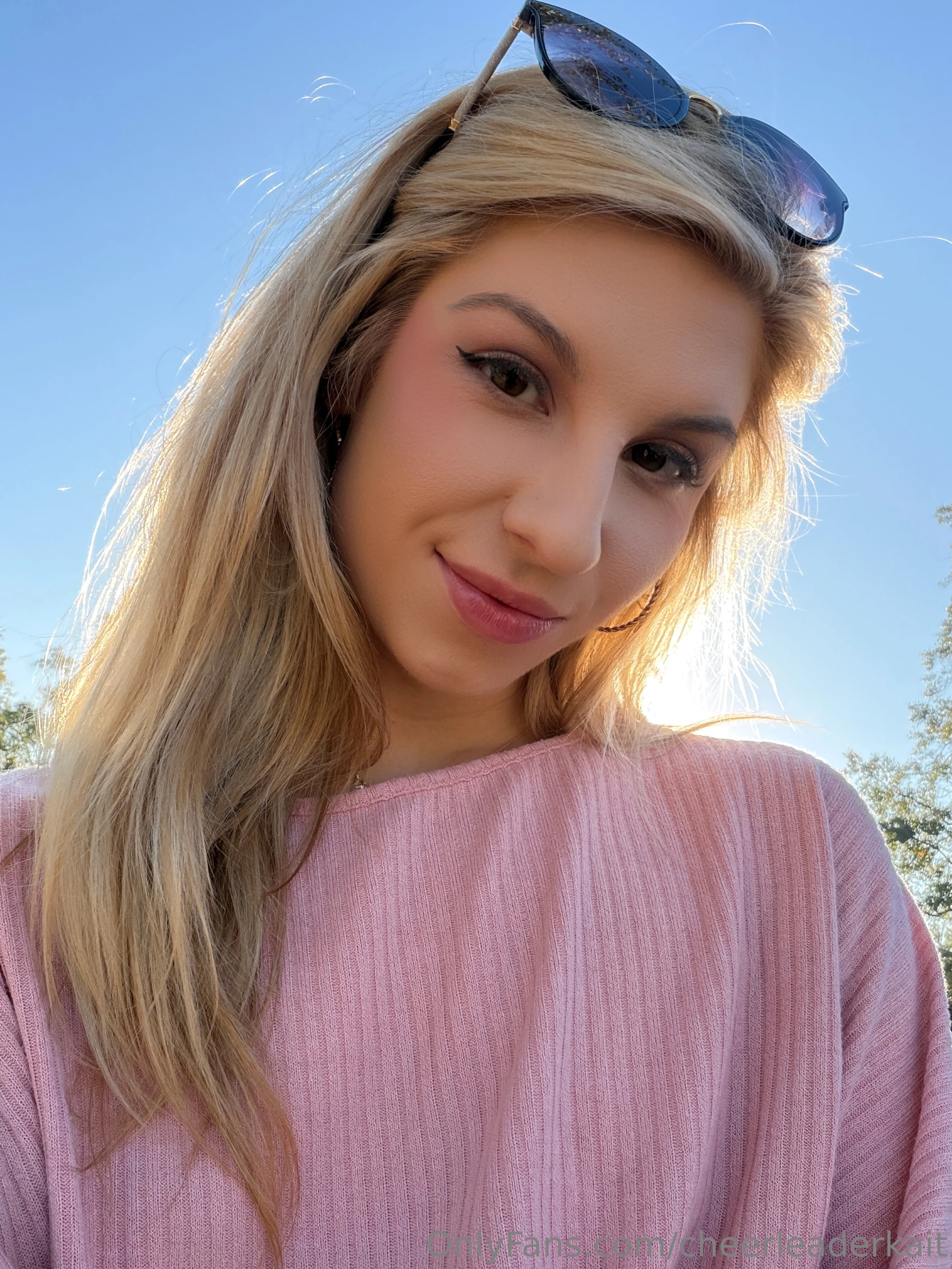 Cheerleader Kait nude Photo /  Porn - Photo #1