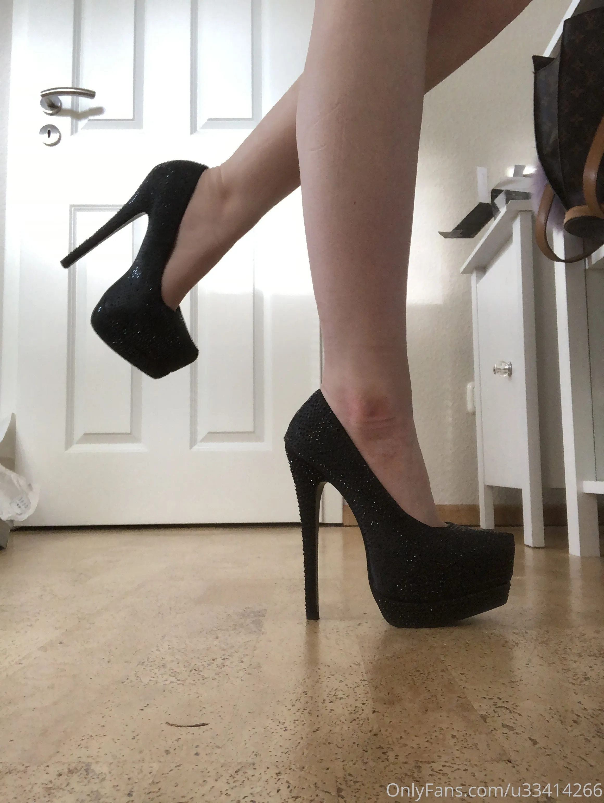 Emily Cherry @cherriee37 nude pictures of angie