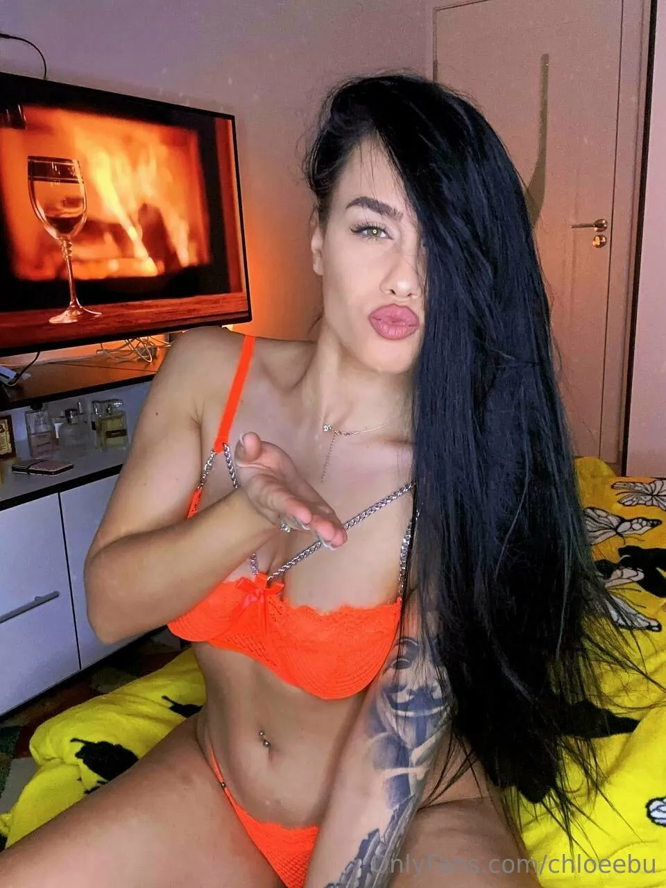 Chloe Bu ❤️ pron