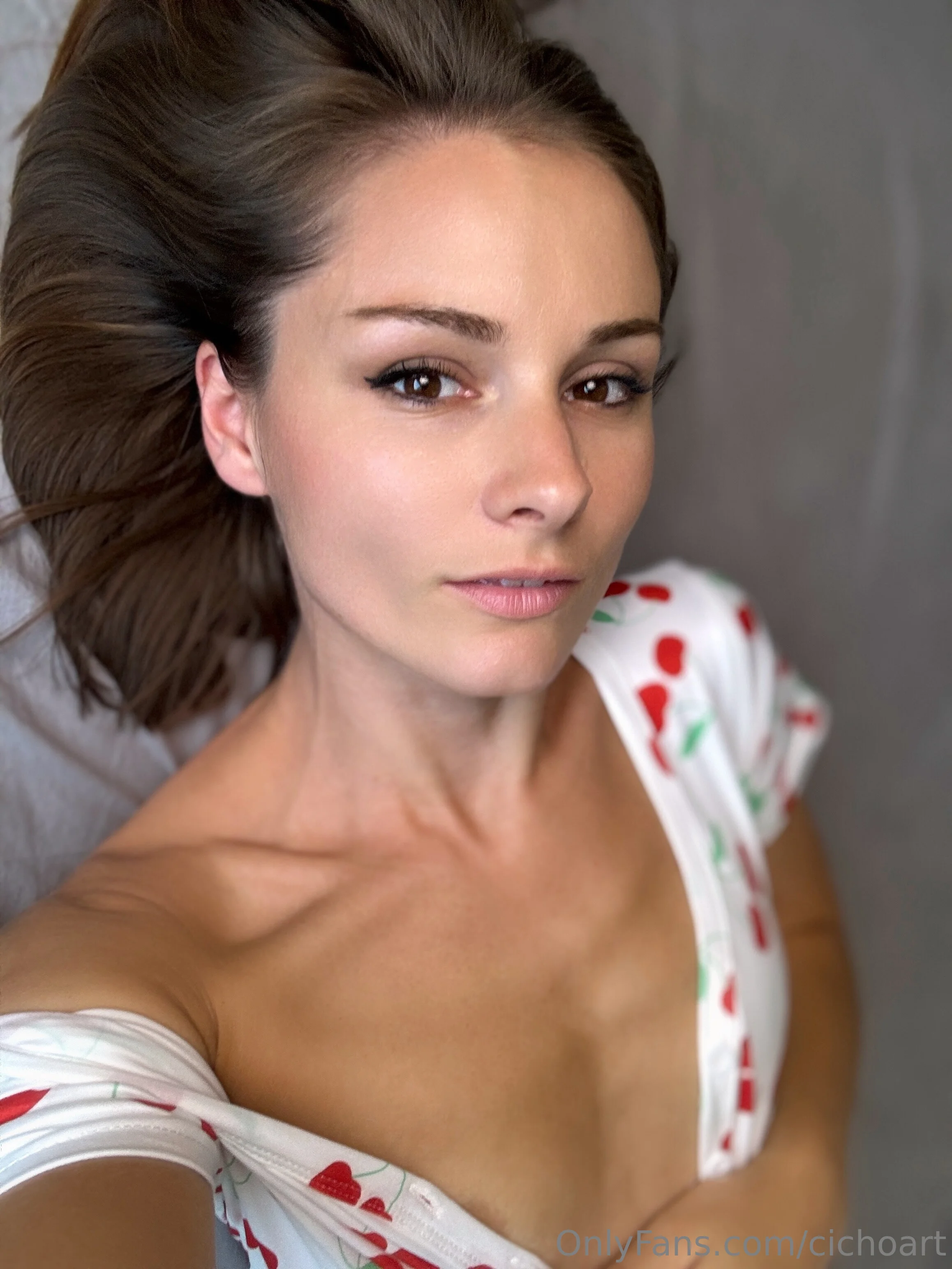 Cicho @cichoart telegram