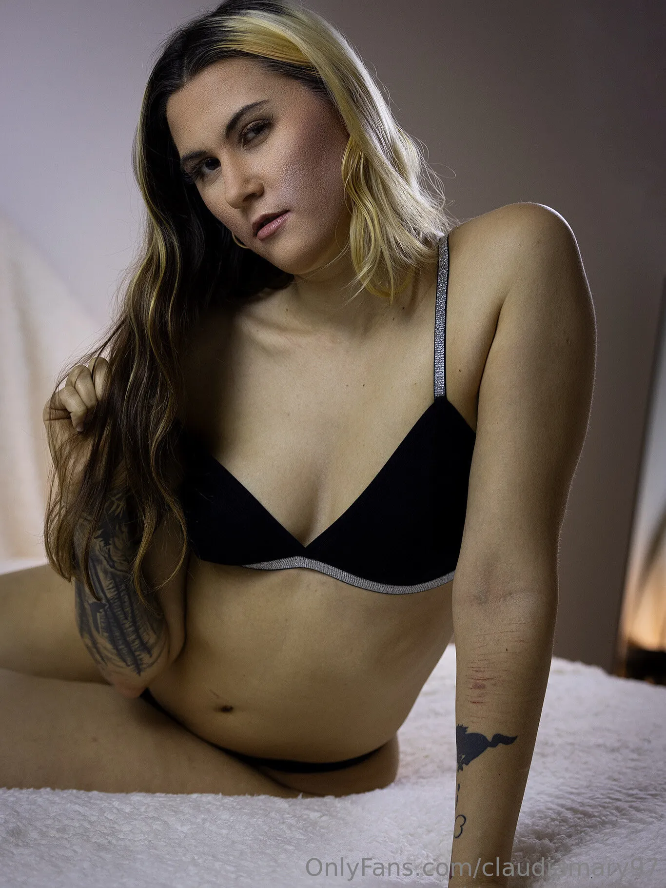 Claudia Mary @claudiamary97 leaked pics