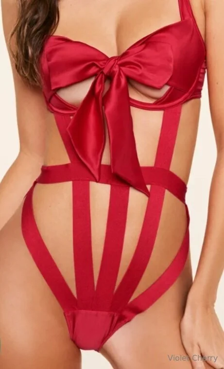 Violet Cherry 🖤🥀 @countrycutie.cb pics