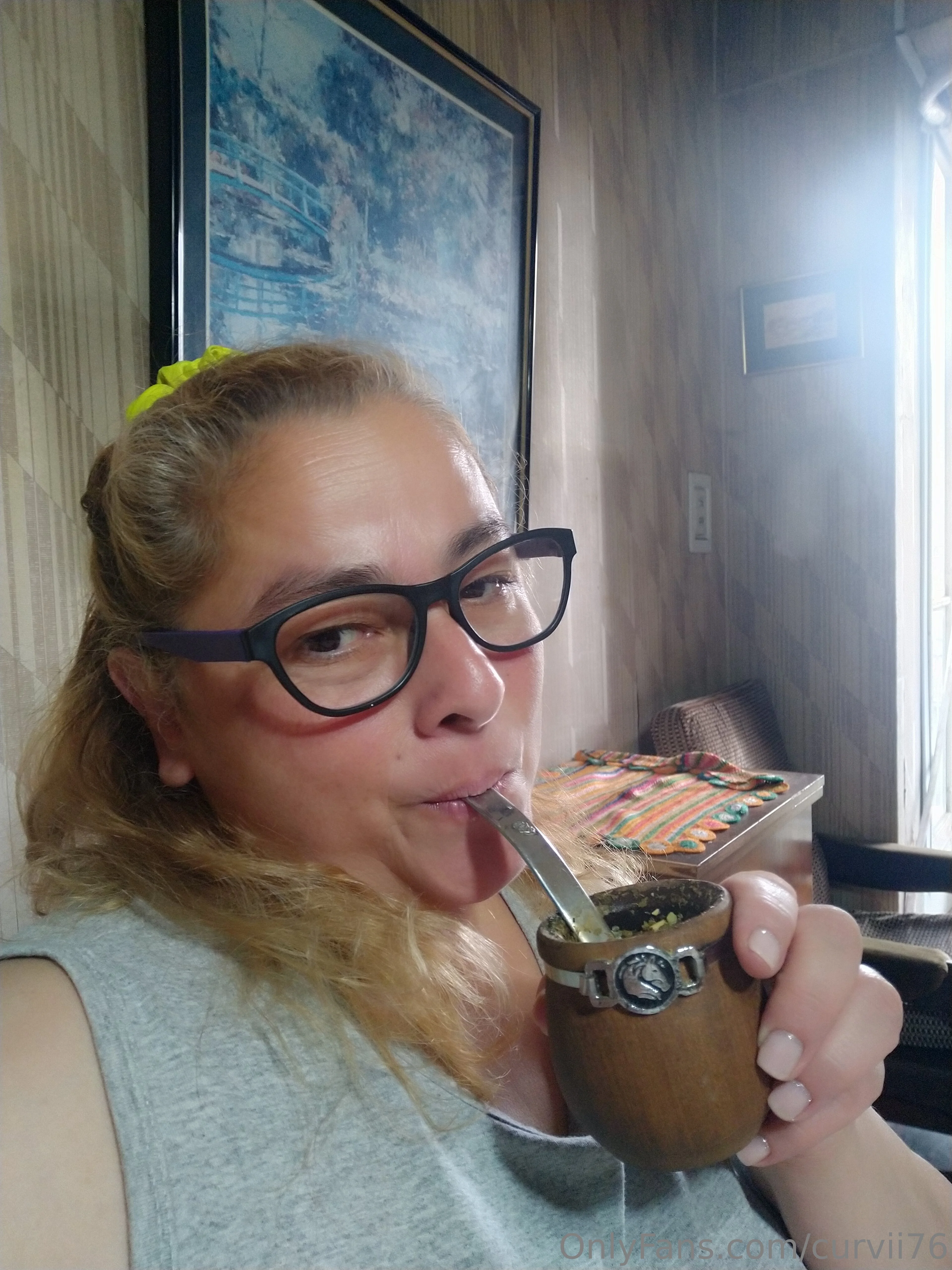 Andrea @curvii76 ae ad controversy