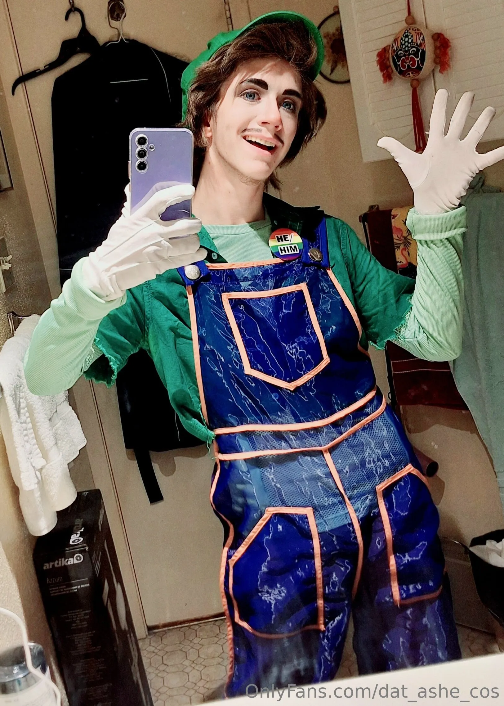 Dat_Ashe_Cos alex adams