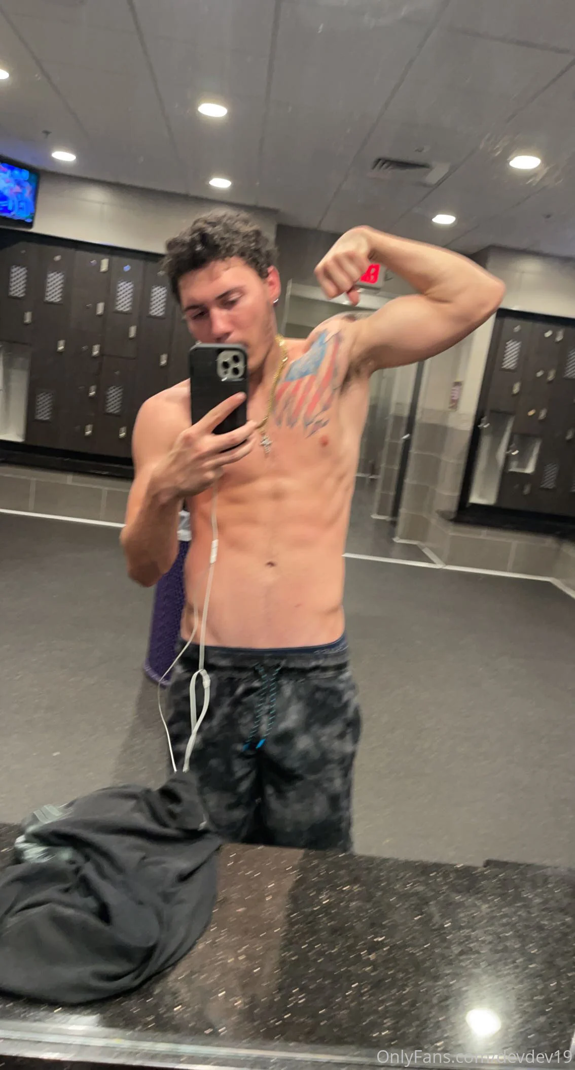 Official.dev @devdev19 laying by pool