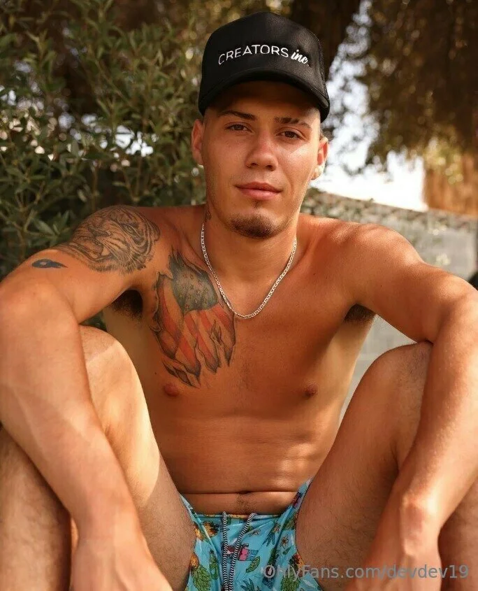 Official.dev @devdev19 garage